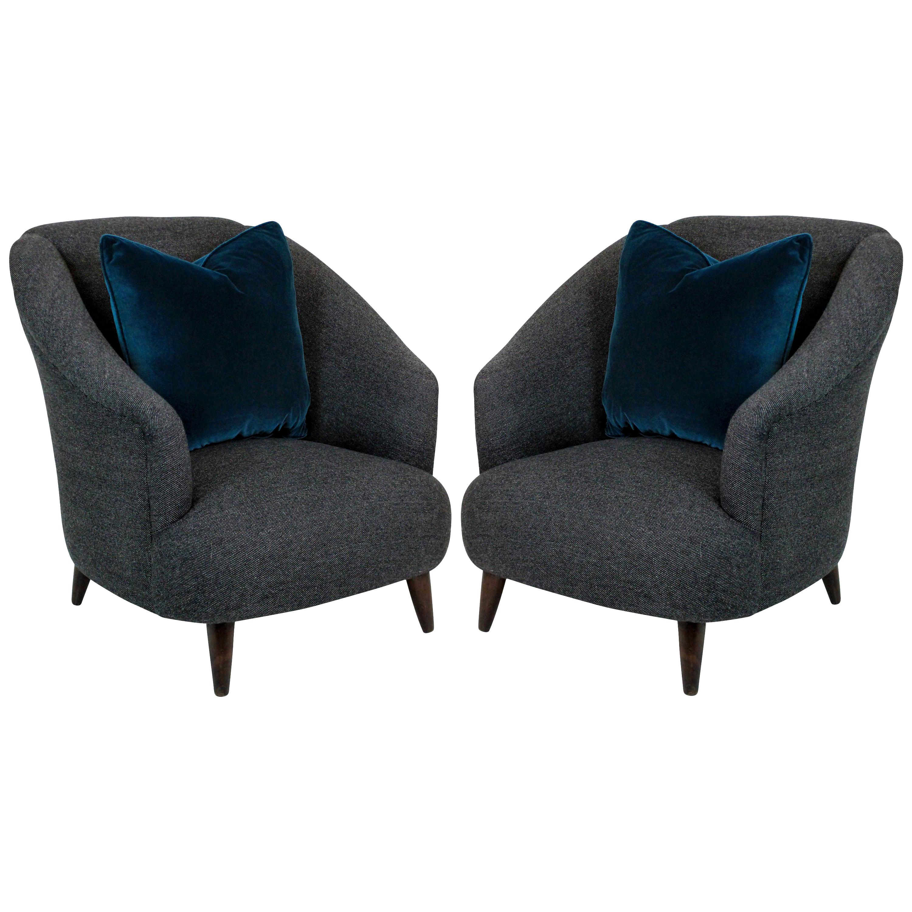 Pair of Comfortable Ulrich Lounge Chairs