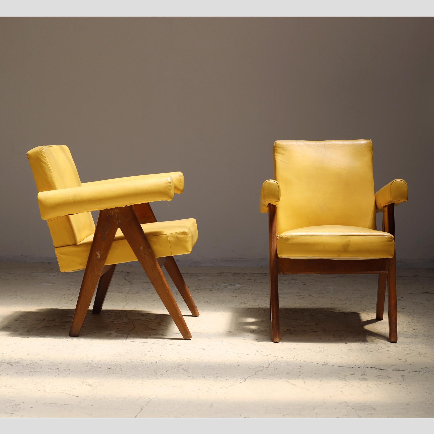 Designed by Pierre Jeanneret during the Chandigarh urban planning process, India the chair is made by the craftsmen of semi-easy type. The vinyl leather is in its original condition.