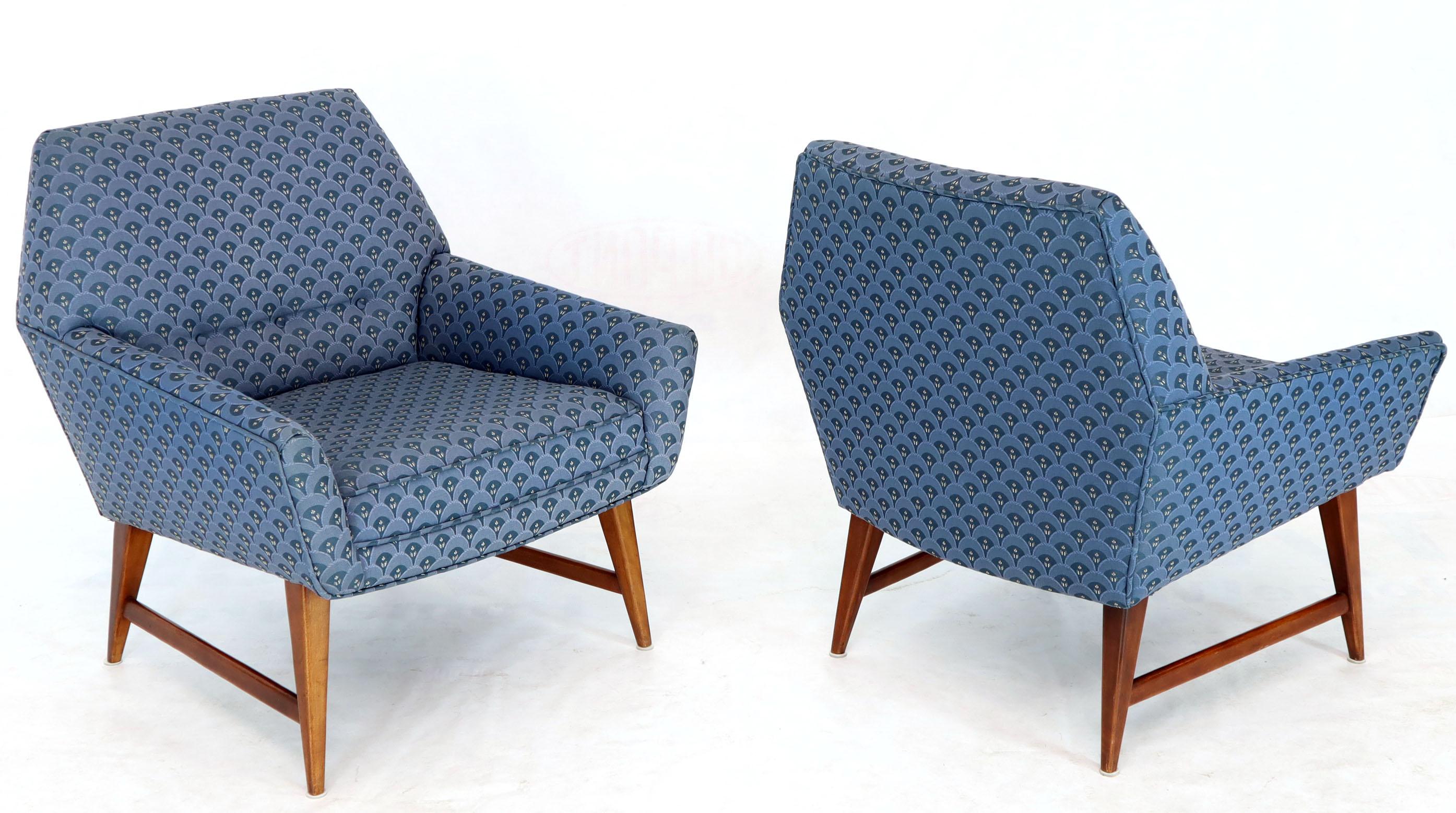 Pair of Compact Lounge Chairs on Tapered legs. For Sale 6