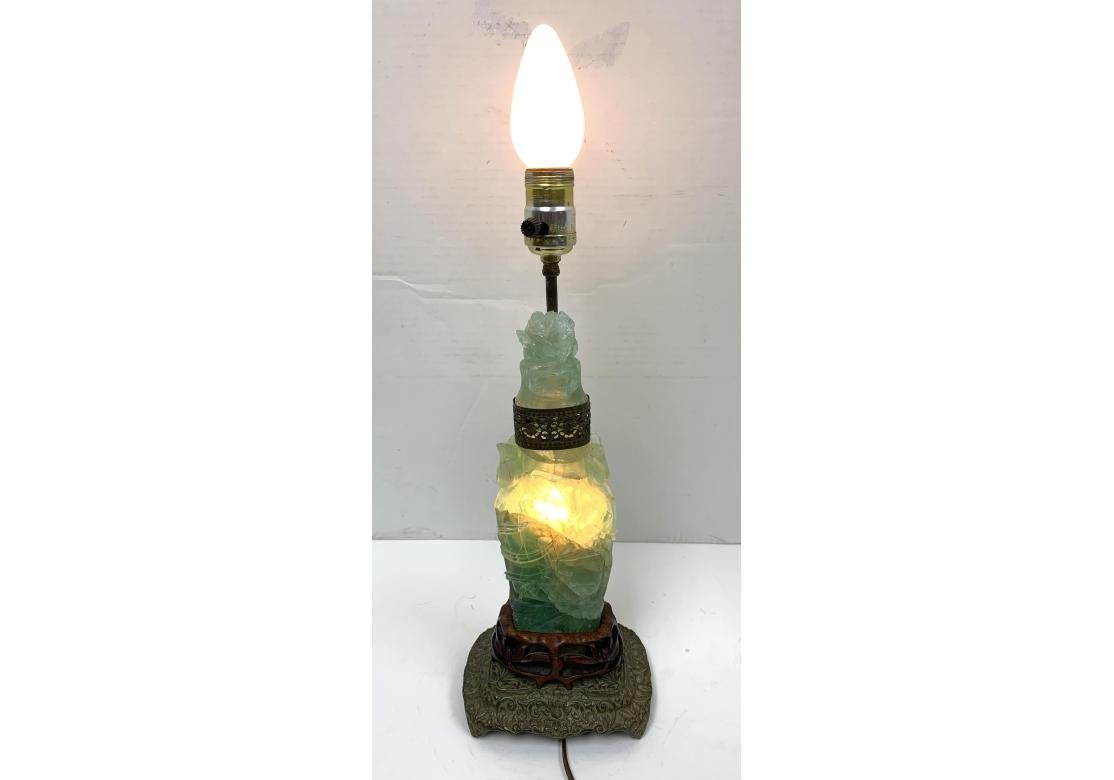 Paire de lampes chinoises anciennes compatibles en quartz vert sculpté à la main en vente 12