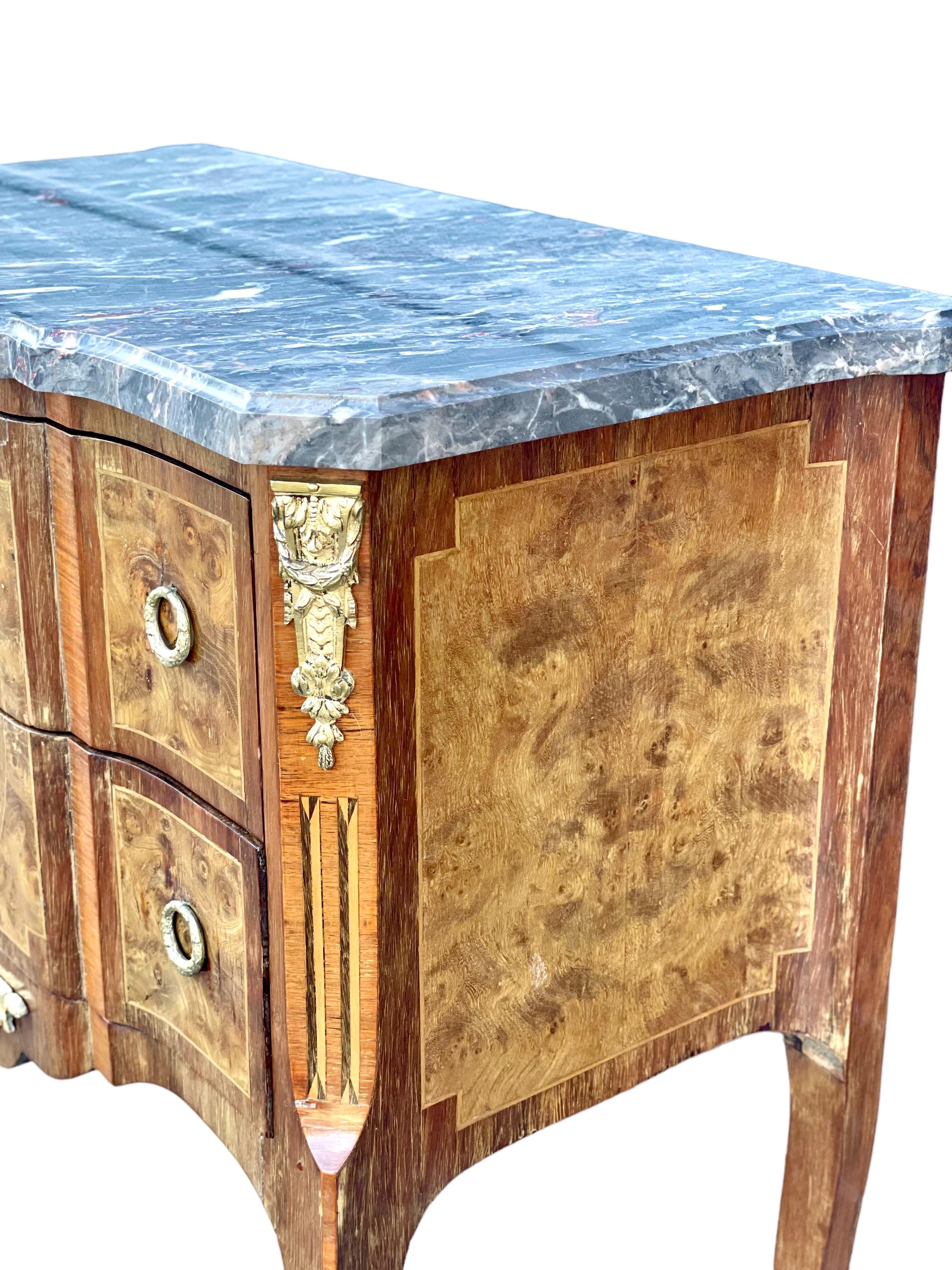 19th Century French Transitional Commodes with Marble Tops For Sale 2