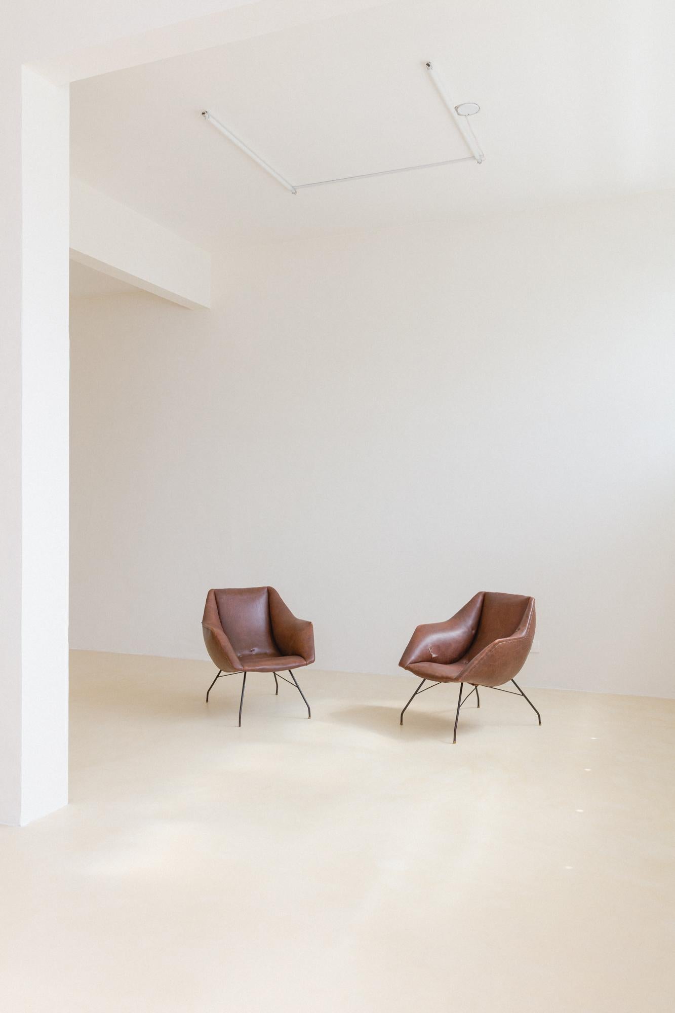 Pair of Concha Chairs by Carlo Hauner and Martin Eisler, 1953, Brazilian Design For Sale 1