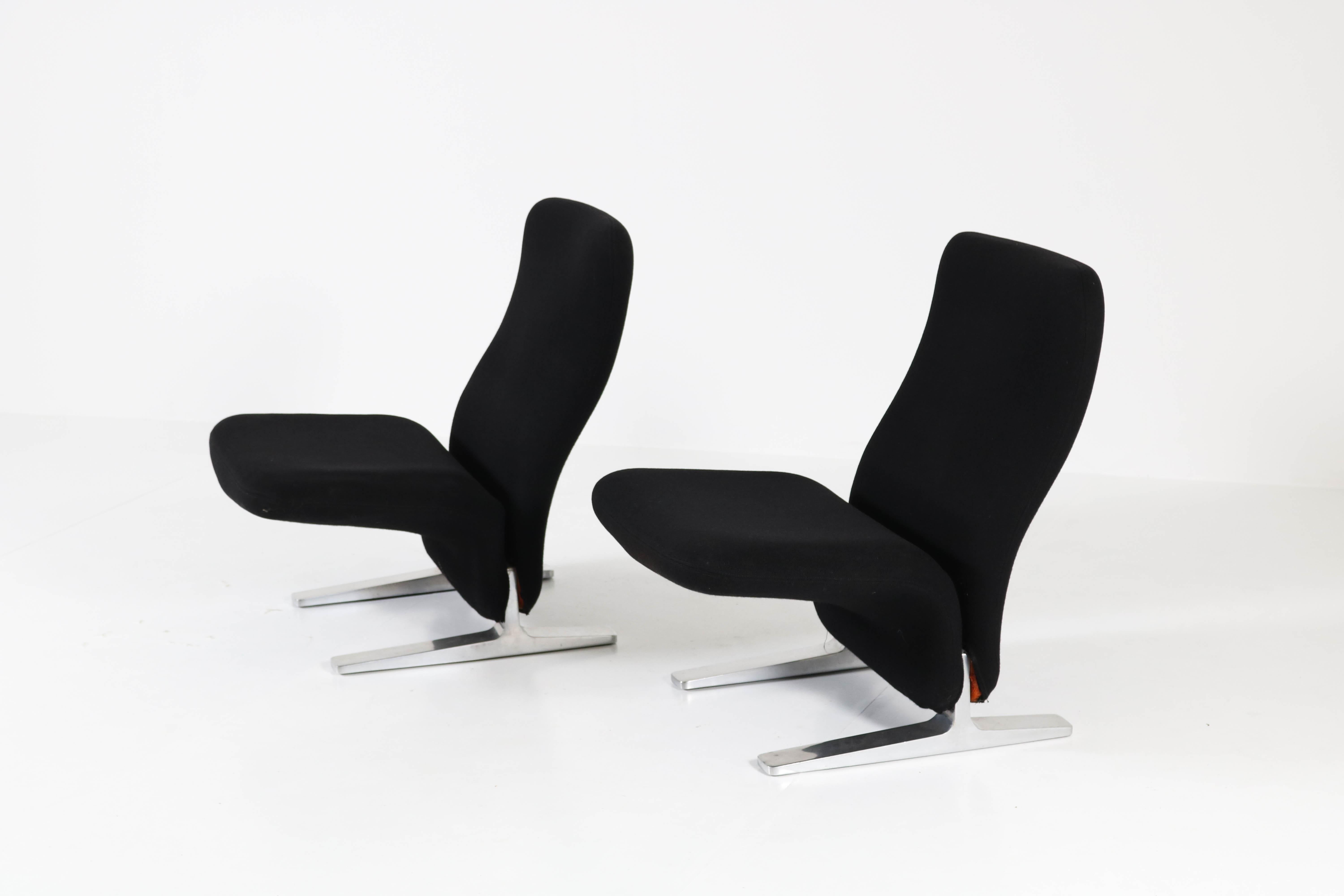 Mid-Century Modern Pair of 