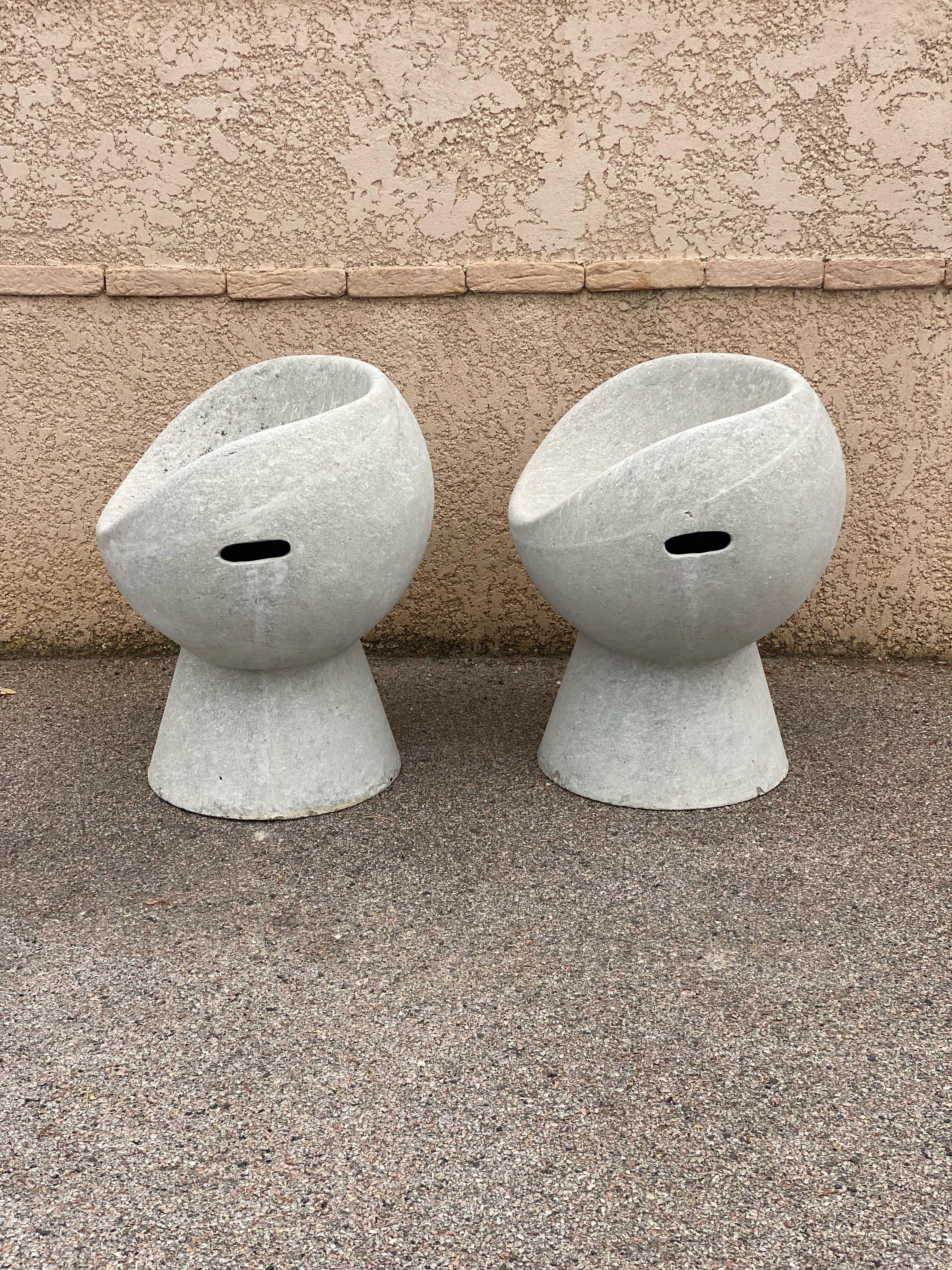 French Pair of Concrete Ball Armchairs, Design by Willy Guhl, 1960s For Sale