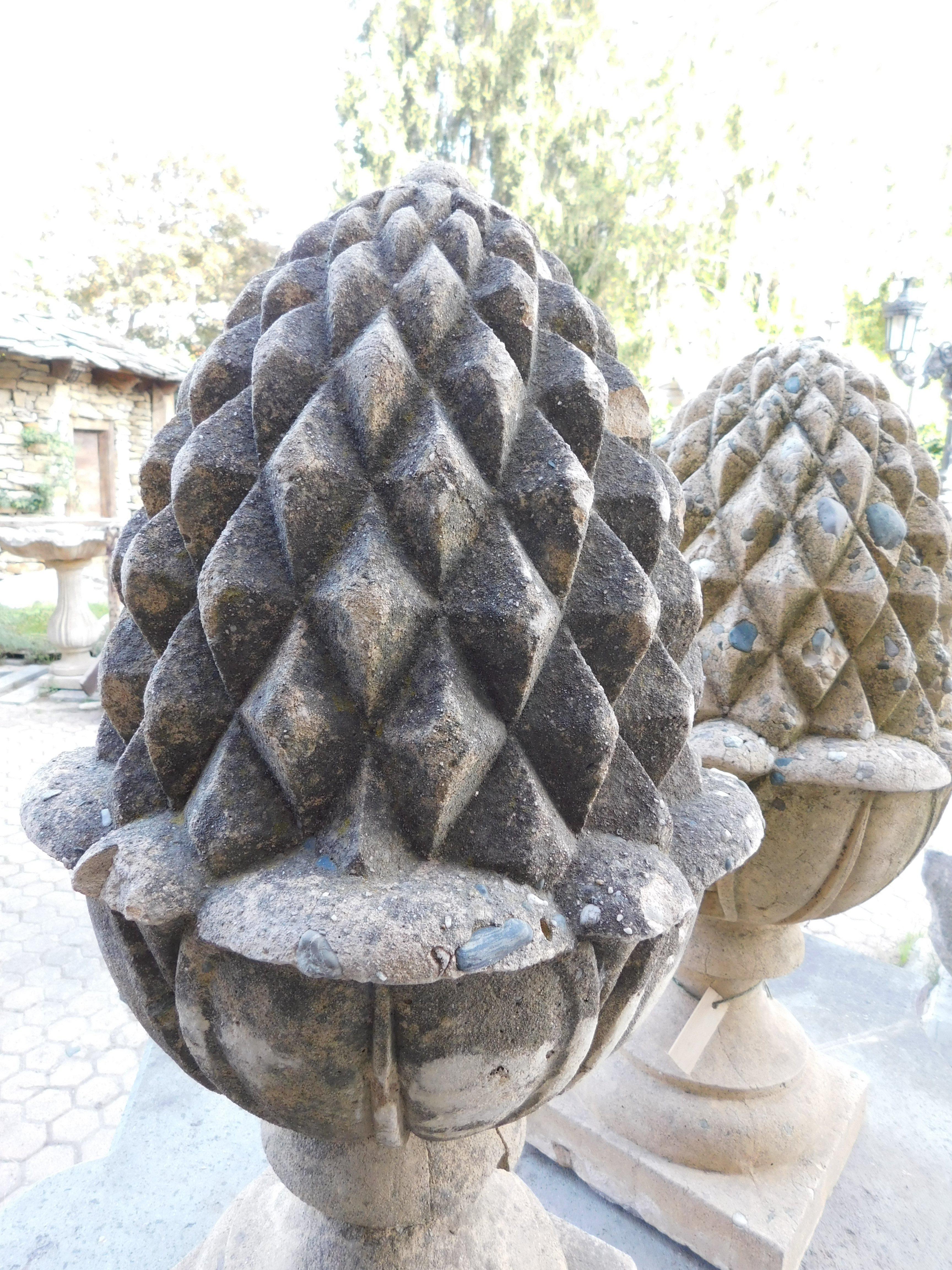 Pair of concrete pine cones, column or outdoor decoration, Italy For Sale 2