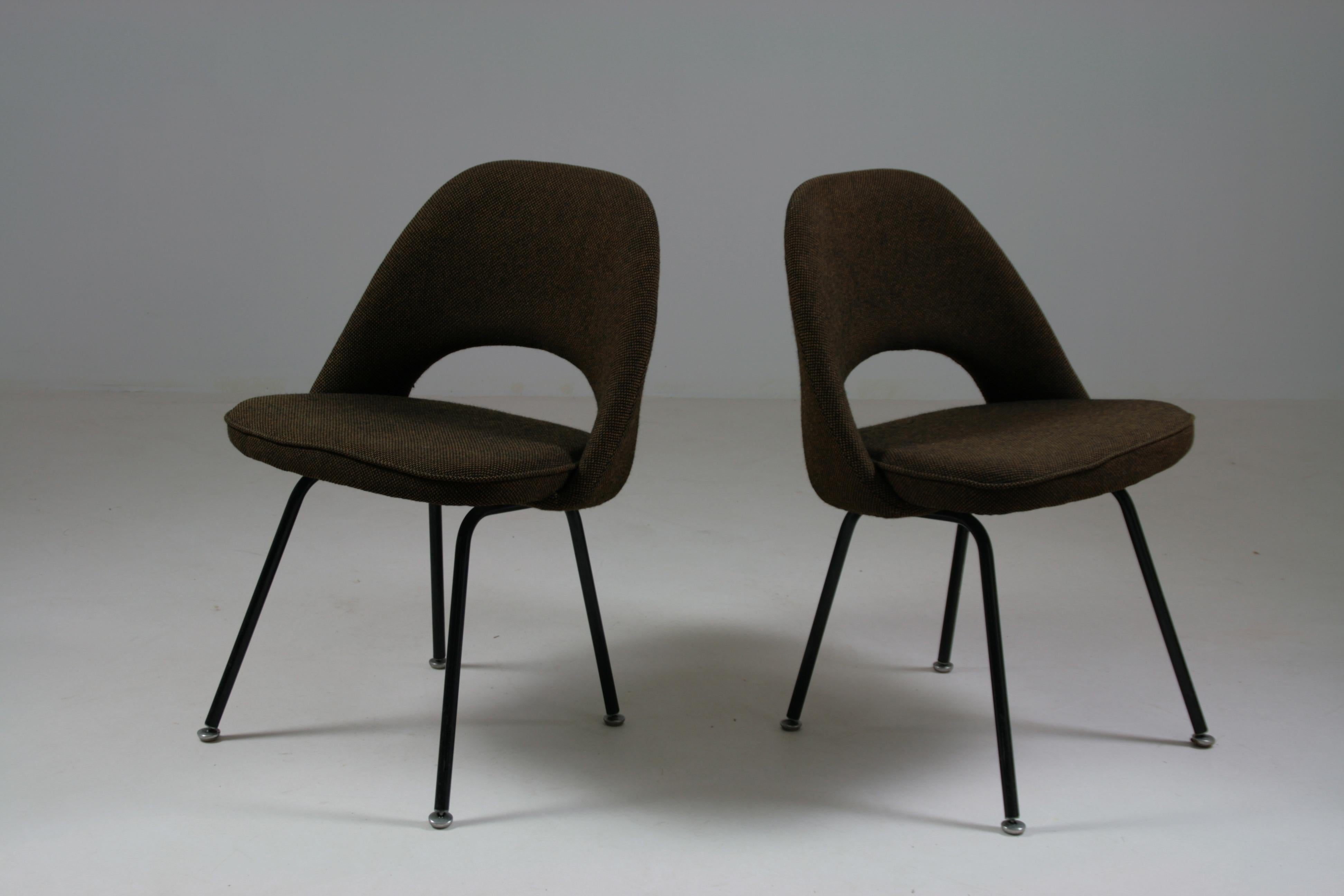 Pair of Conference Chairs by Eero Saarinen, Knoll International, 1960 For Sale 5