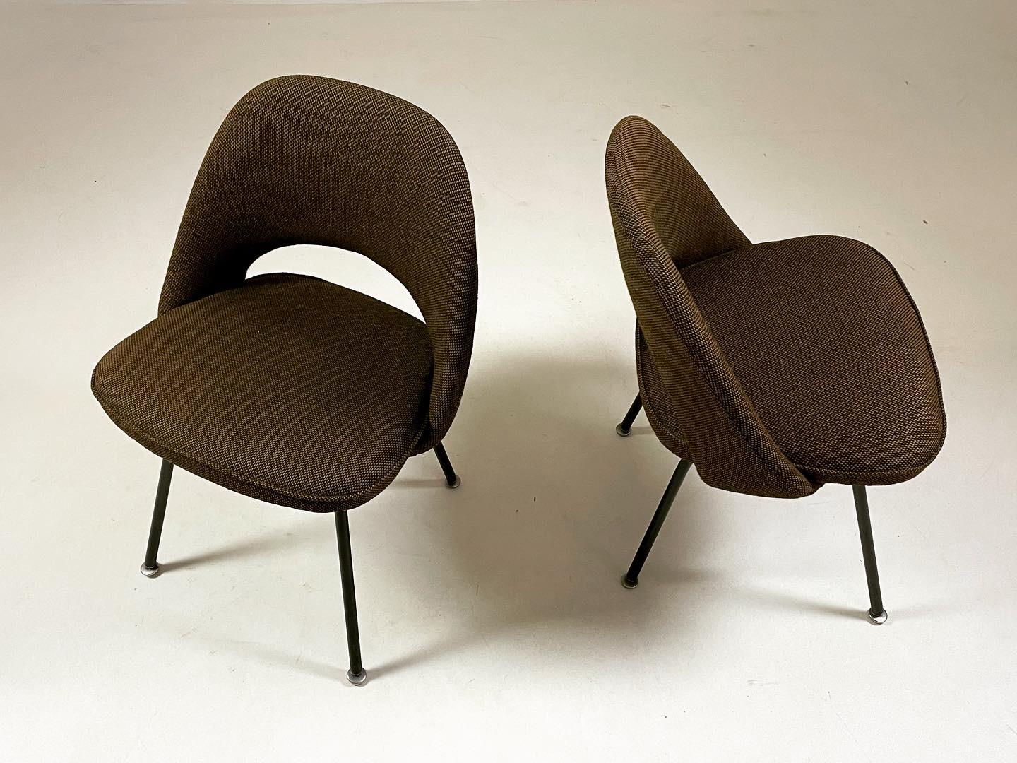 Pair of Conference Chairs by Eero Saarinen, Knoll International, 1960 For Sale 7