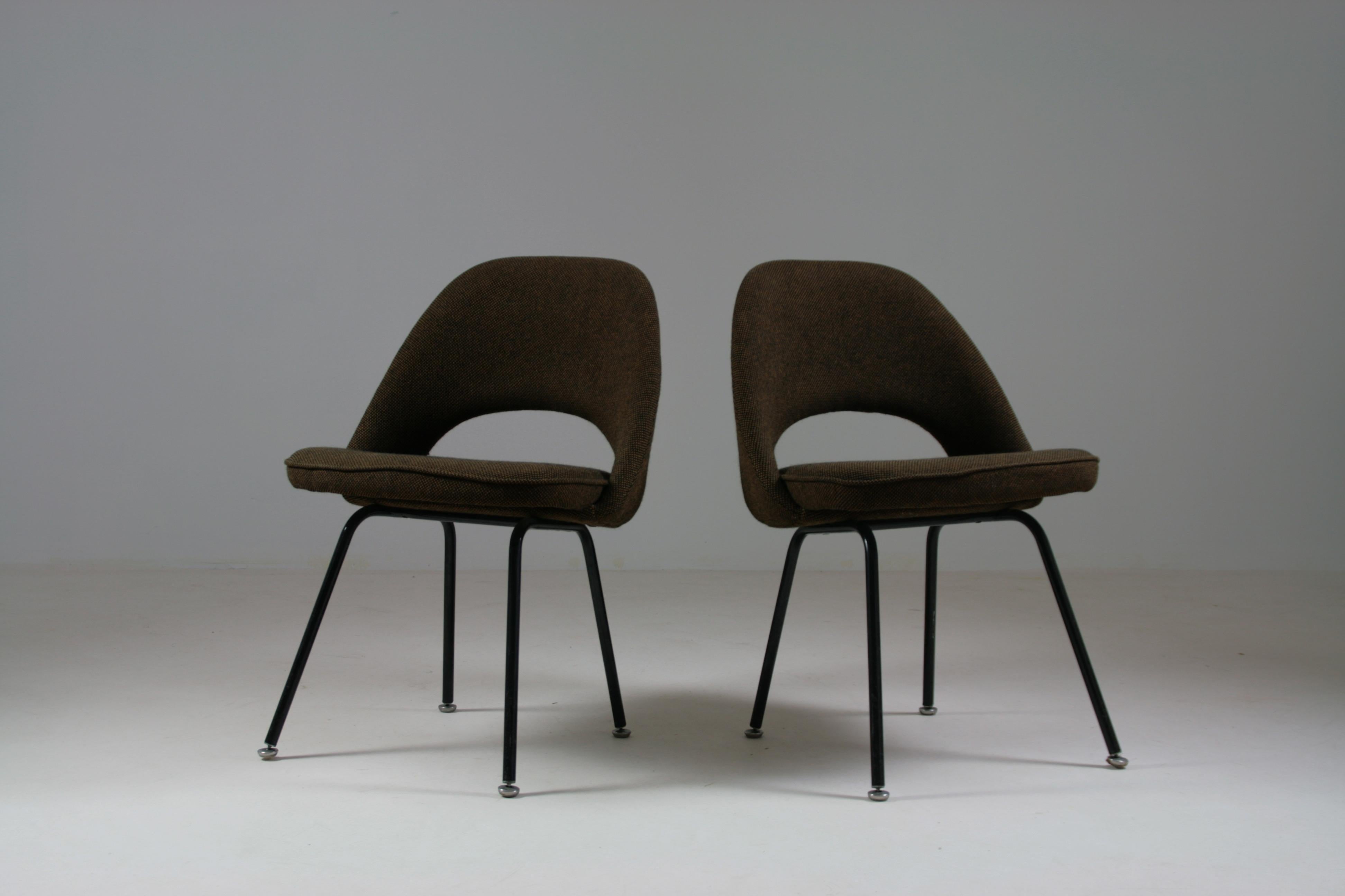 Pair of Conference Chairs by Eero Saarinen, Knoll International, 1960 In Good Condition For Sale In GRENOBLE, FR