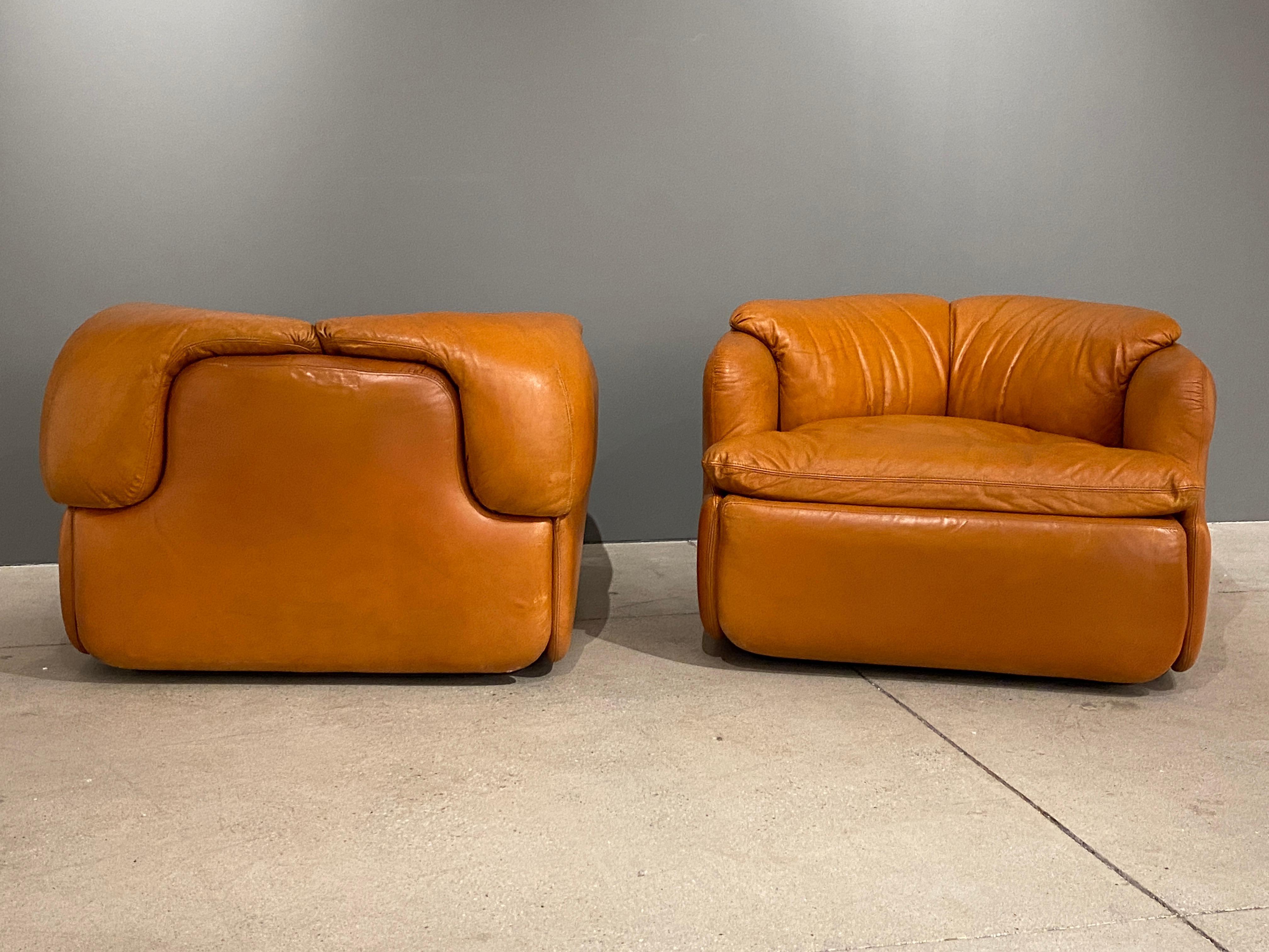 Late 20th Century Pair of Confidential Armchairs