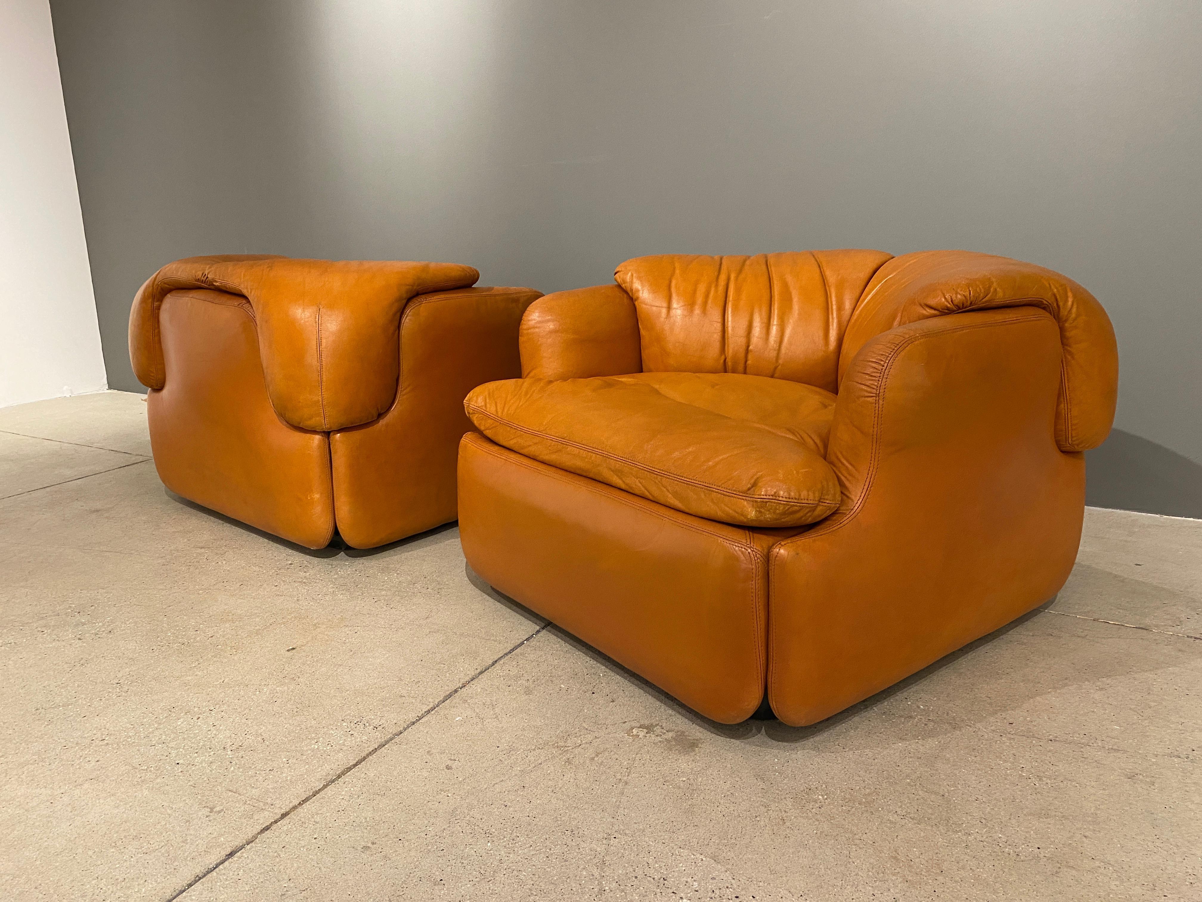 Leather Pair of Confidential Armchairs