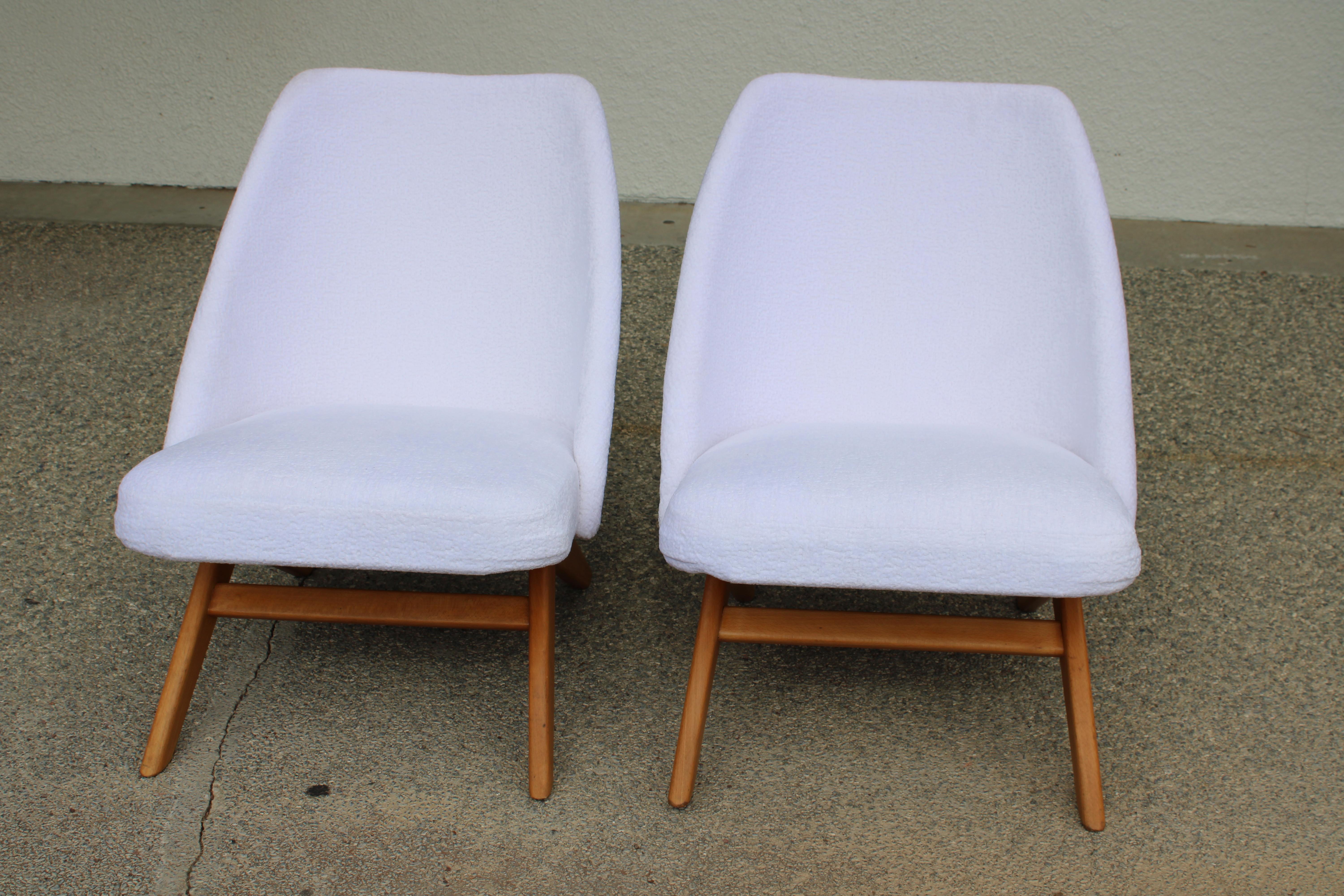 Mid-Century Modern Pair of Congo Chairs by Theo Ruth for Artifort For Sale