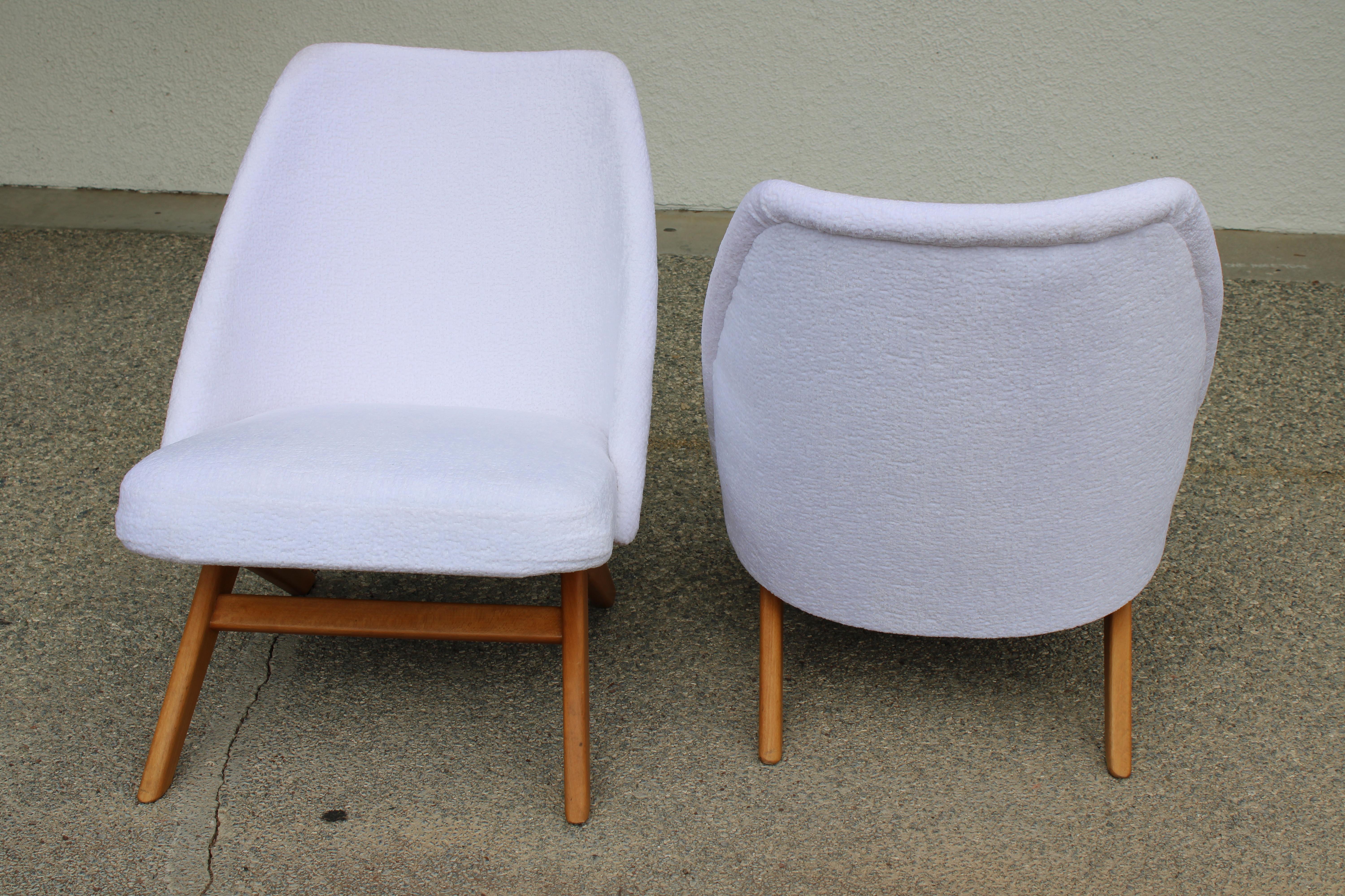 Fabric Pair of Congo Chairs by Theo Ruth for Artifort For Sale