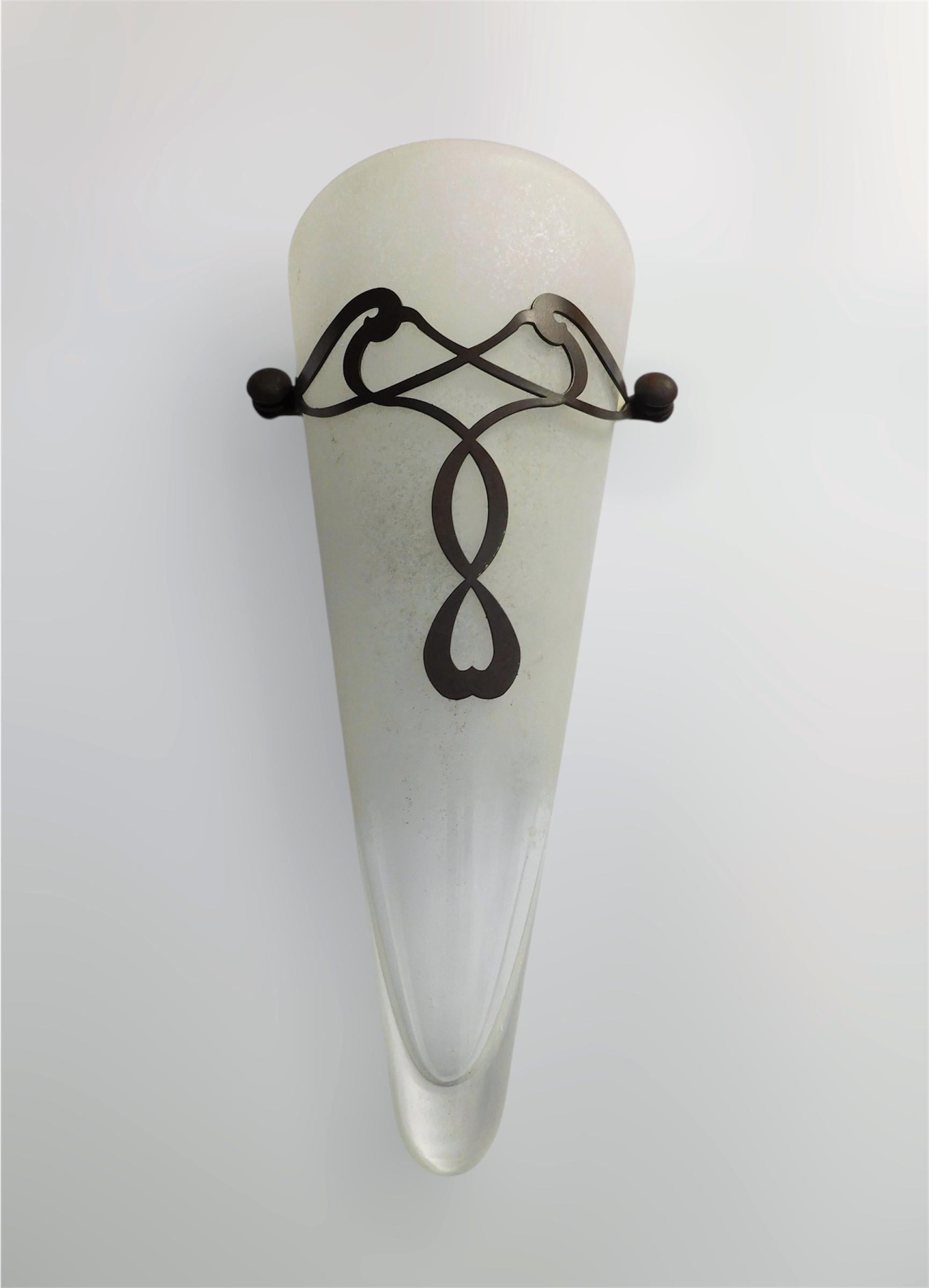 Mid-Century Modern Pair of Conical Murano Sconces, 2 Pairs Available en vente