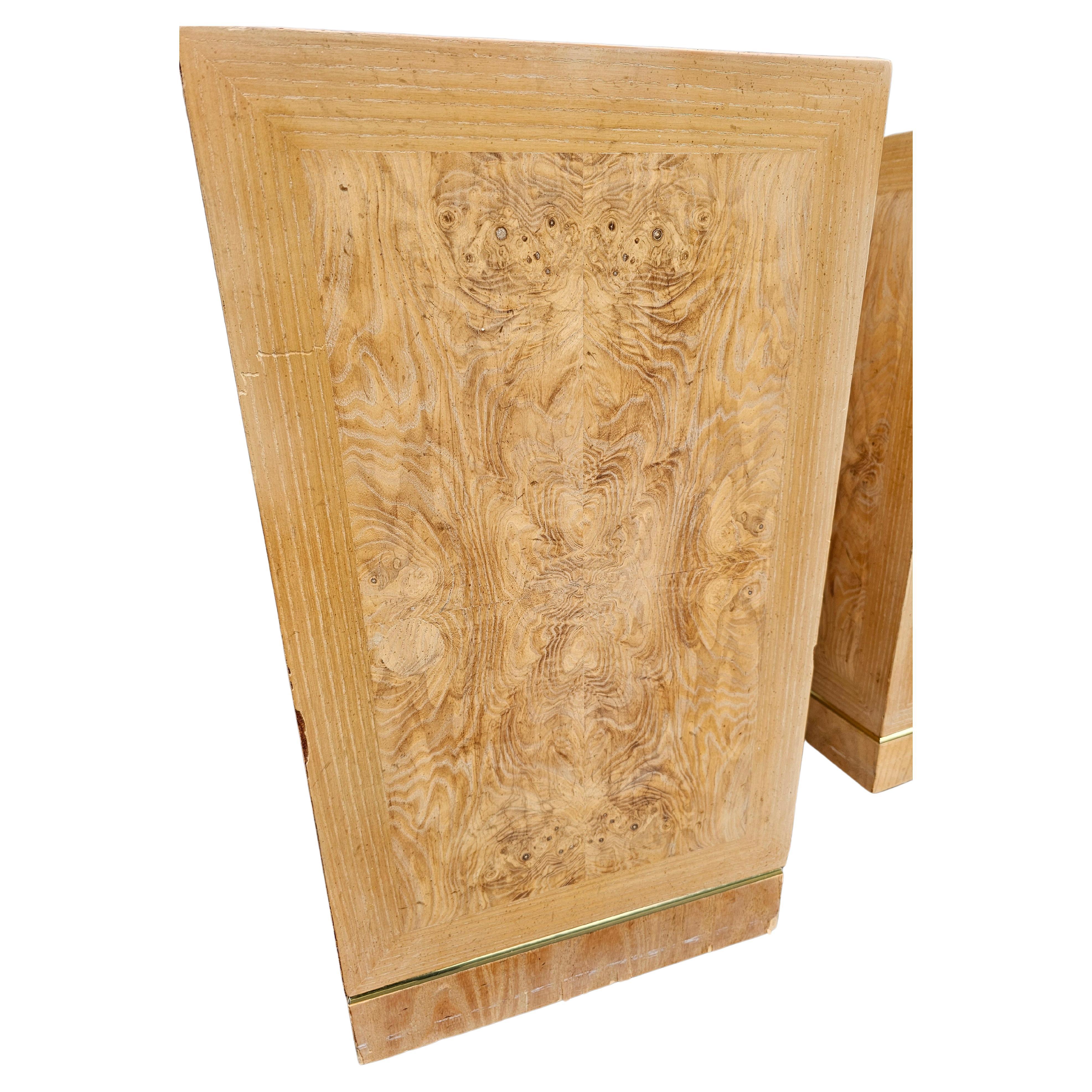 Par de pedestales/columnas de arce y latón Connoisseur By Heritage Burl Otro en venta