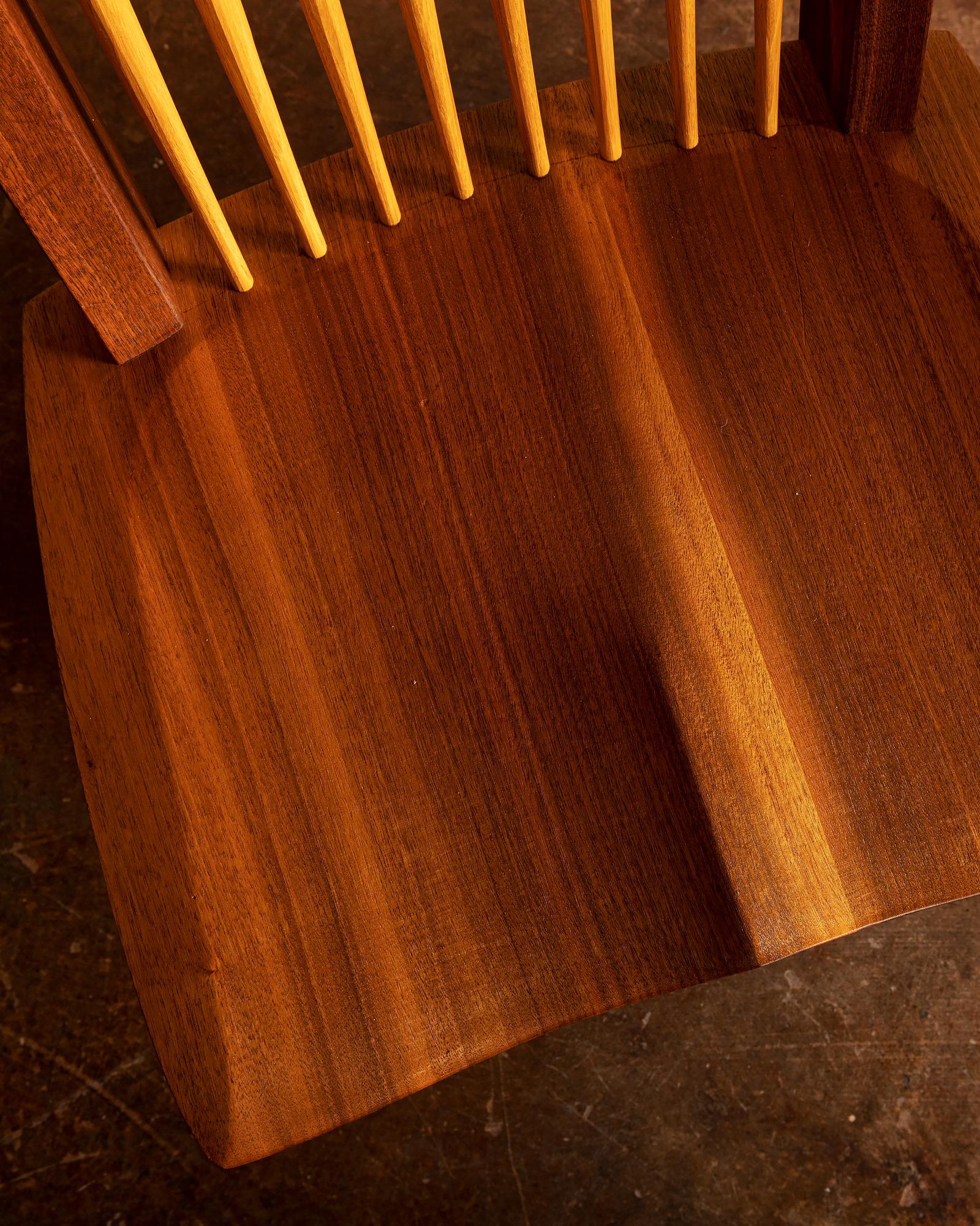 Coppia di sedie Conoid di George Nakashima, 1982 in vendita 3