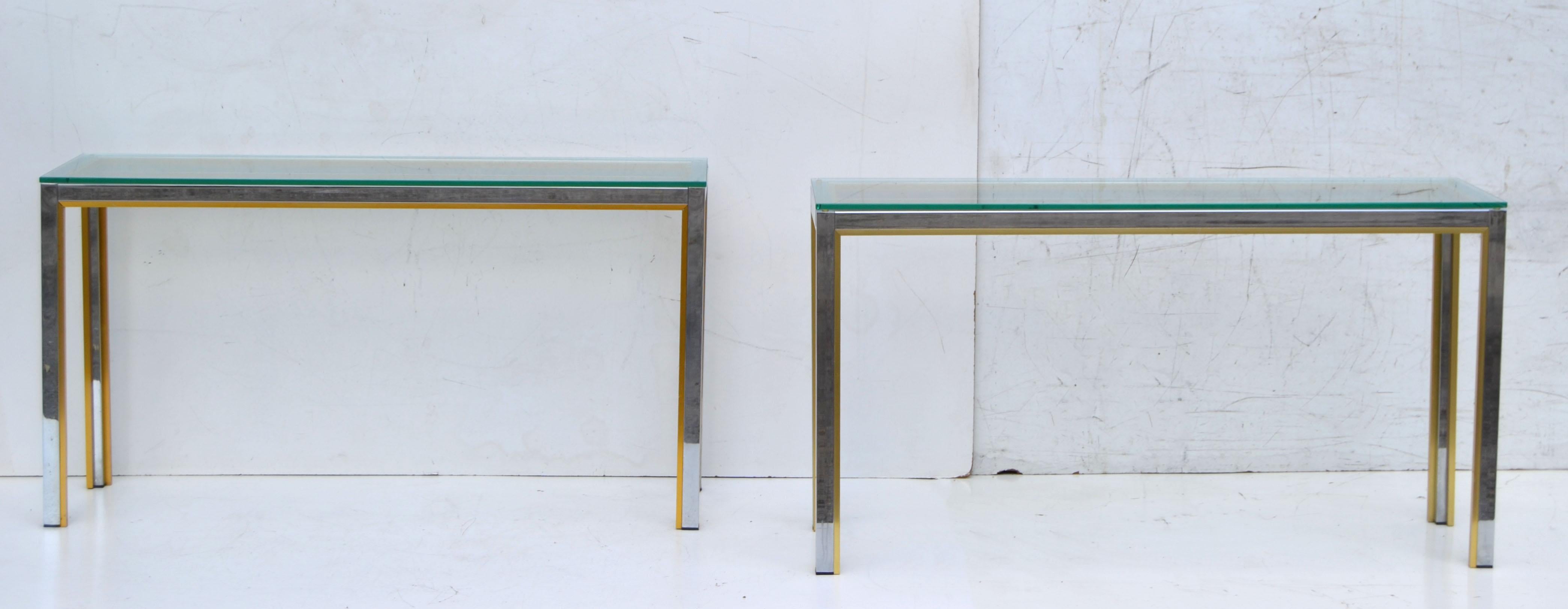 Mid-Century Modern Pair of Consoles, Hallway Tables by Zilli in Chrome & Brass with Clear Glass Top For Sale