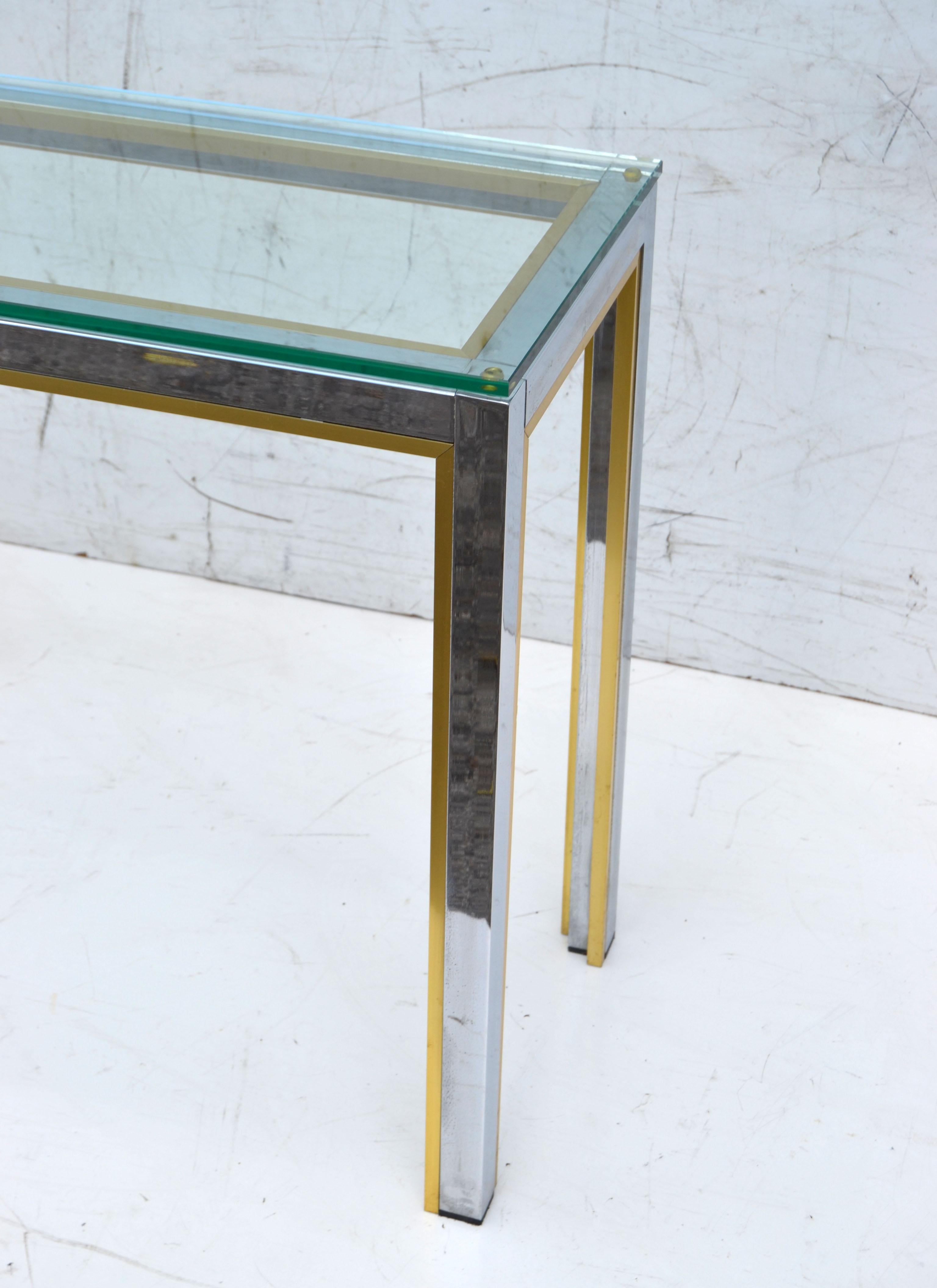 Laiton Paire de consoles, tables d'entrée par Zilli en chrome et laiton avec plateau en verre transparent en vente