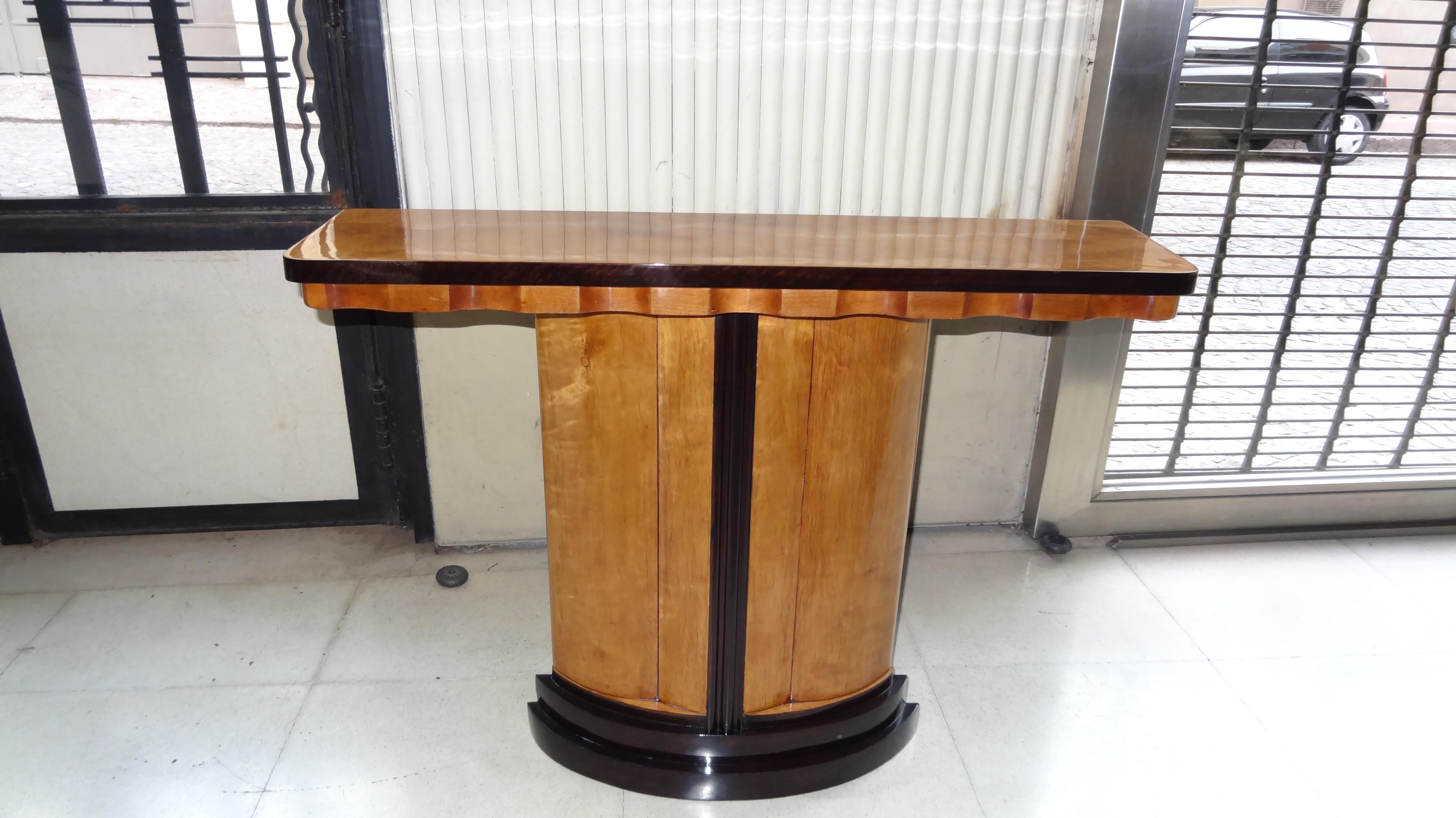 Console

Material: Wood. 
France.
We have specialized in the sale of Art Deco and Art Nouveau and Vintage styles since 1982. If you have any questions we are at your disposal.
Pushing the button that reads 'View All From Seller'. And you can see
