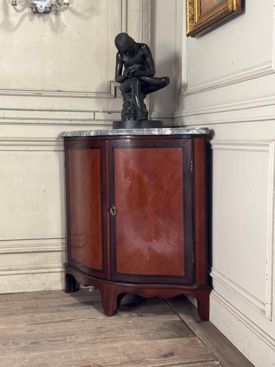 Coppia di console, impiallacciatura di mogano e palissandro, marmo blu turchese, XVIII sec. in vendita 3