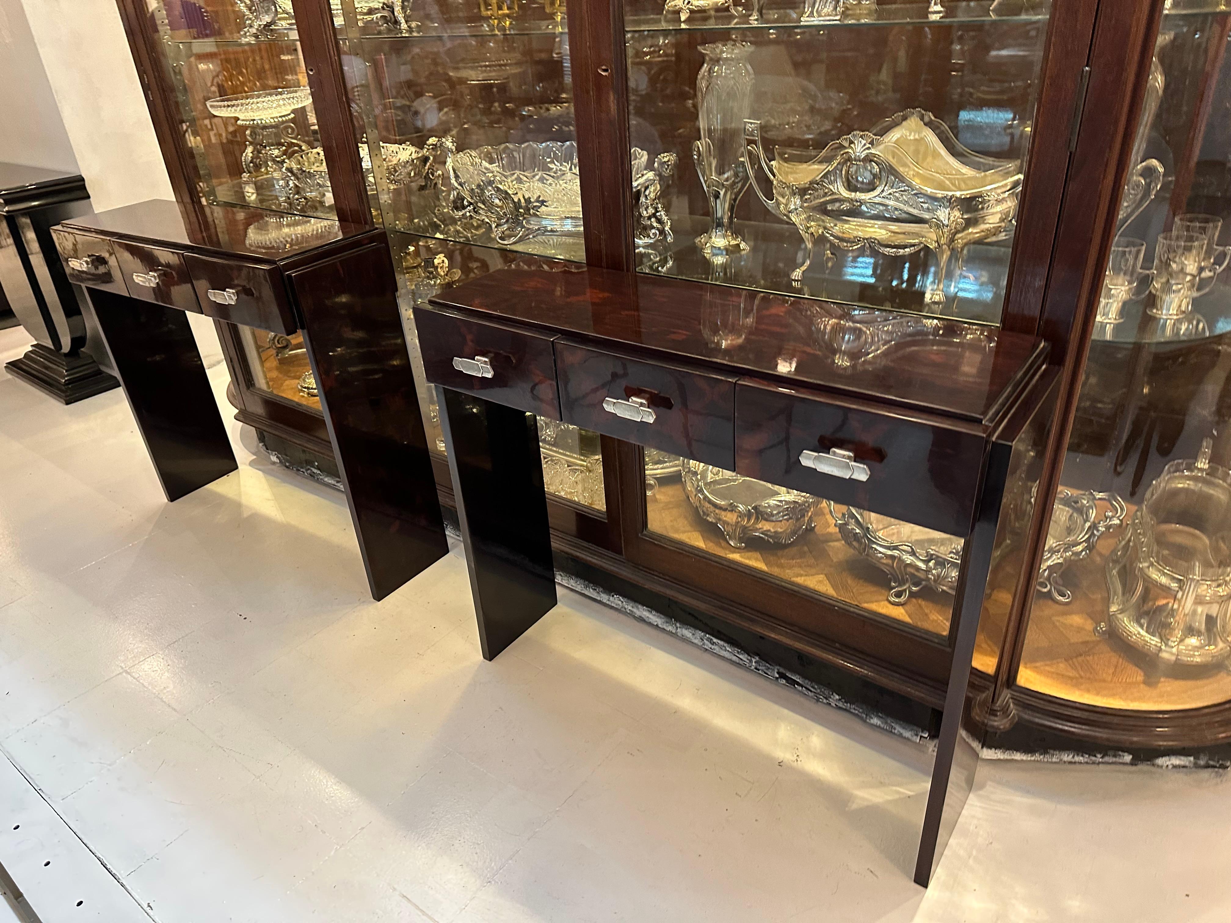 Konsolenpaar mit Schubladen, Frankreich, 1920, Art déco-Stil aus Holz im Angebot 7