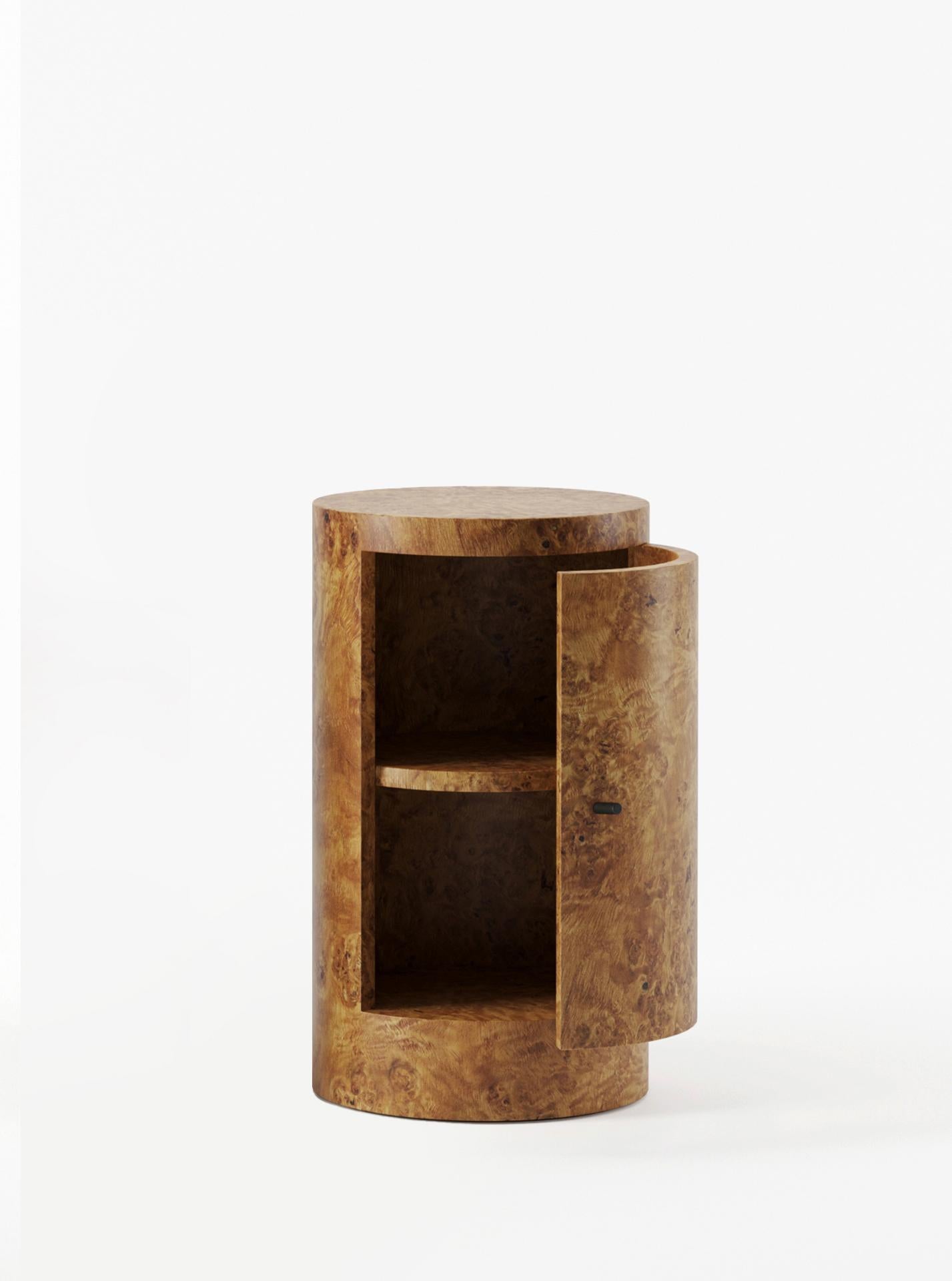 Pair of Constant Night Stands in Poplar Burl wood by Master for Lemon (Südafrikanisch) im Angebot