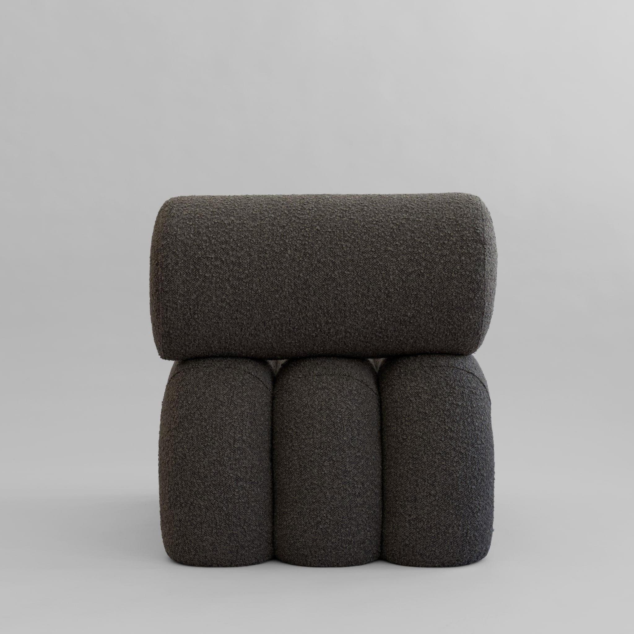 Paar Contemporary Armchairs, Modell Foku - Farbe Deep Taupe - Curly Fabric. (21. Jahrhundert und zeitgenössisch) im Angebot