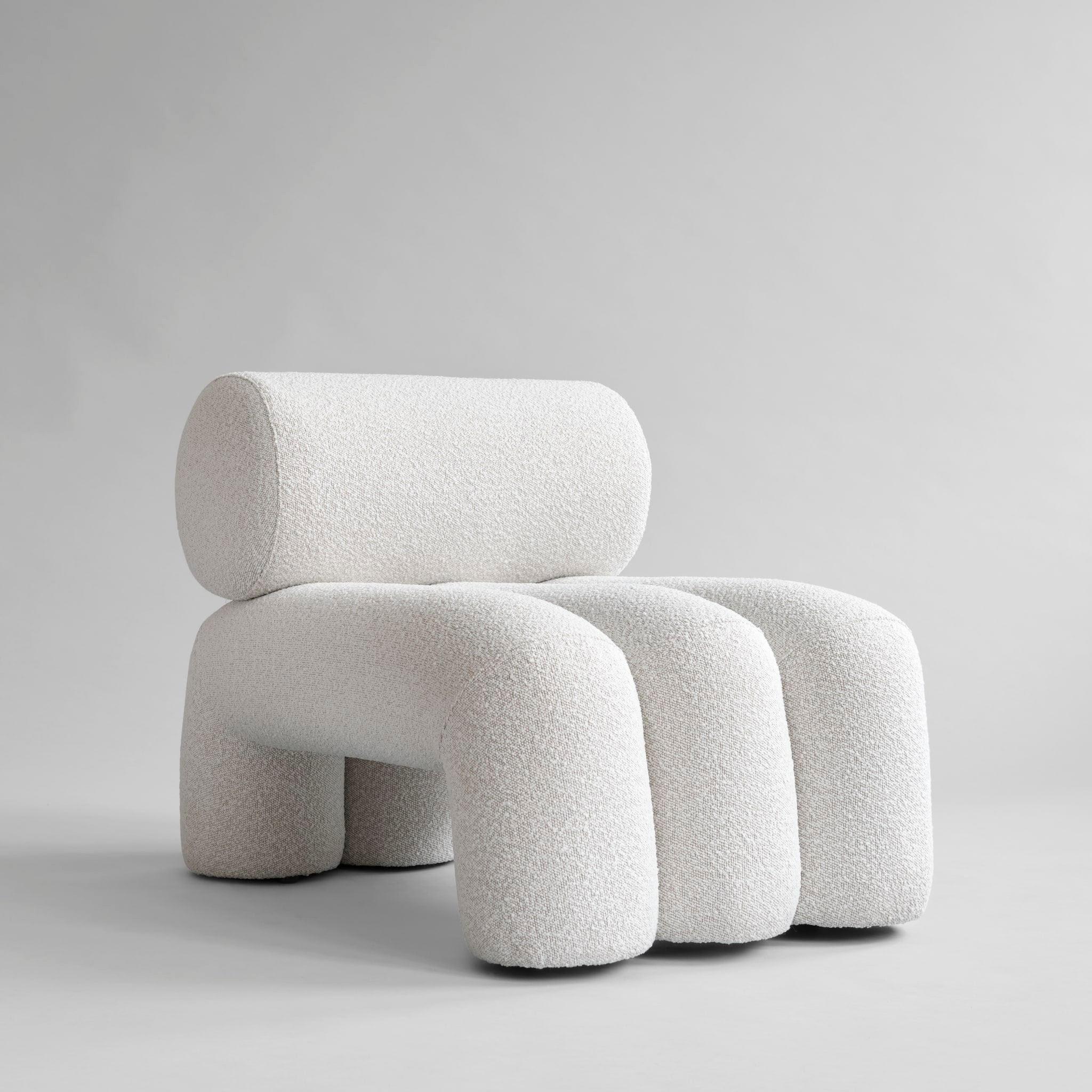Paar zeitgenössische Sessel, Modell Foku - Farbe Off-White - gekräuselter Stoff
 - Design aus der Mitte des 21. Jahrhunderts.

Entdecken Sie den ultimativen Komfort mit diesem Set aus zwei Sesseln, Modell Foku. Diese Sessel sind aus cremefarbenem,
