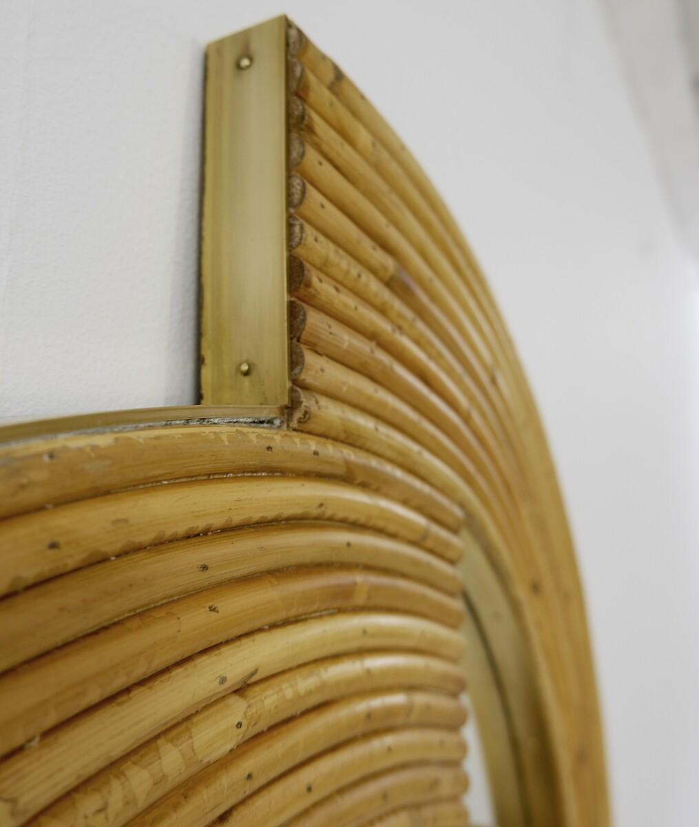 Coppia di specchi italiani contemporanei in bambù e ottone in vendita 5