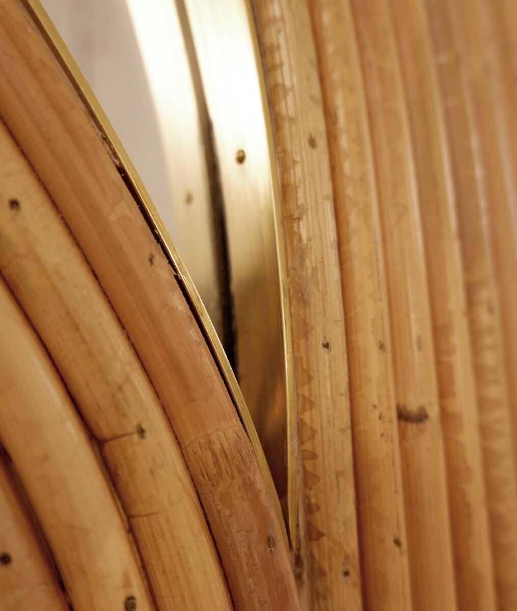 Coppia di specchi italiani contemporanei in bambù e ottone in vendita 3