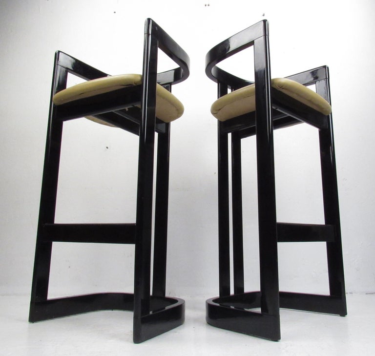 Pair of Contemporary Black Lacquer Counter Stools For Sale at 1stDibs