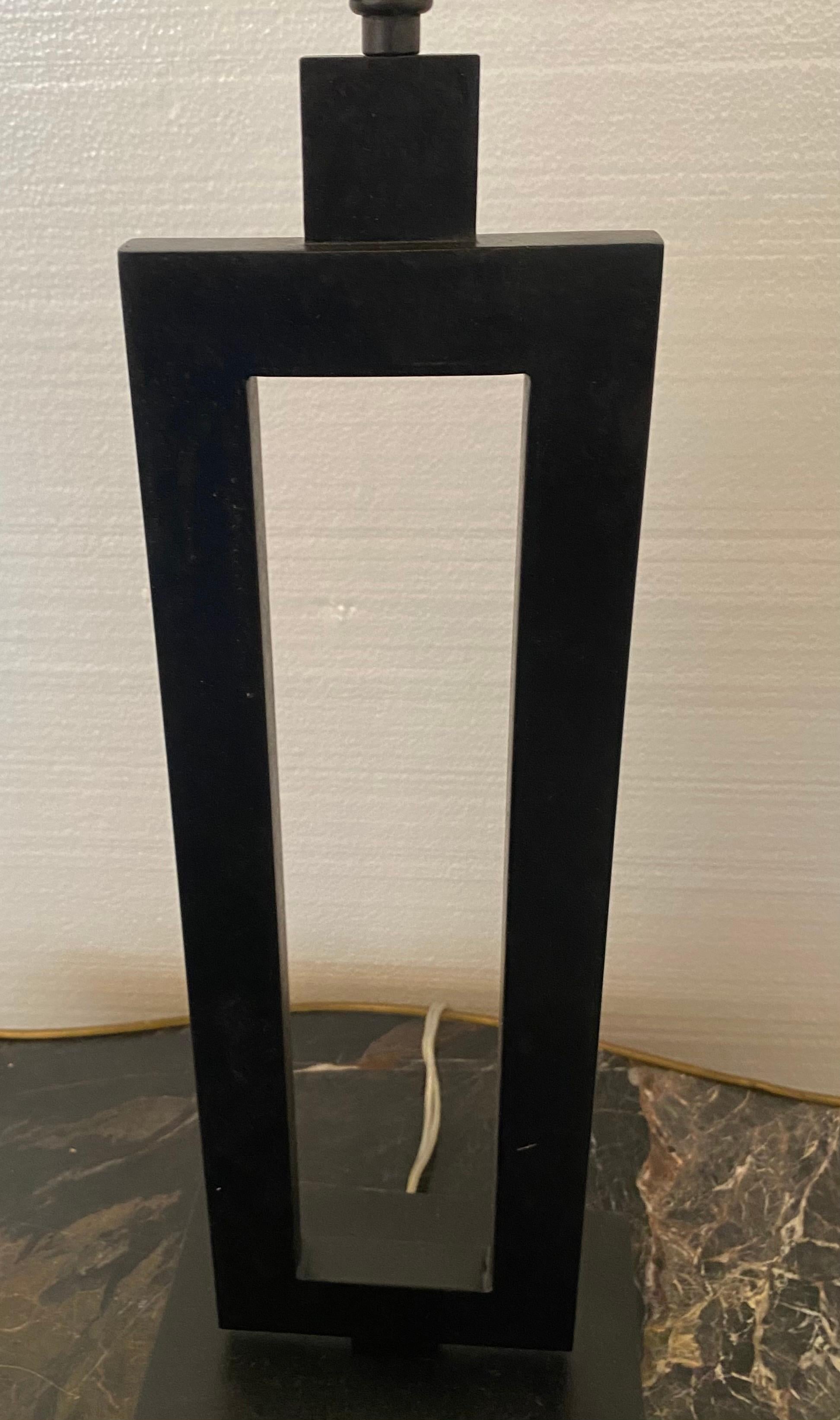 Pair of Contemporary Black Lamps In Excellent Condition For Sale In Dallas, TX
