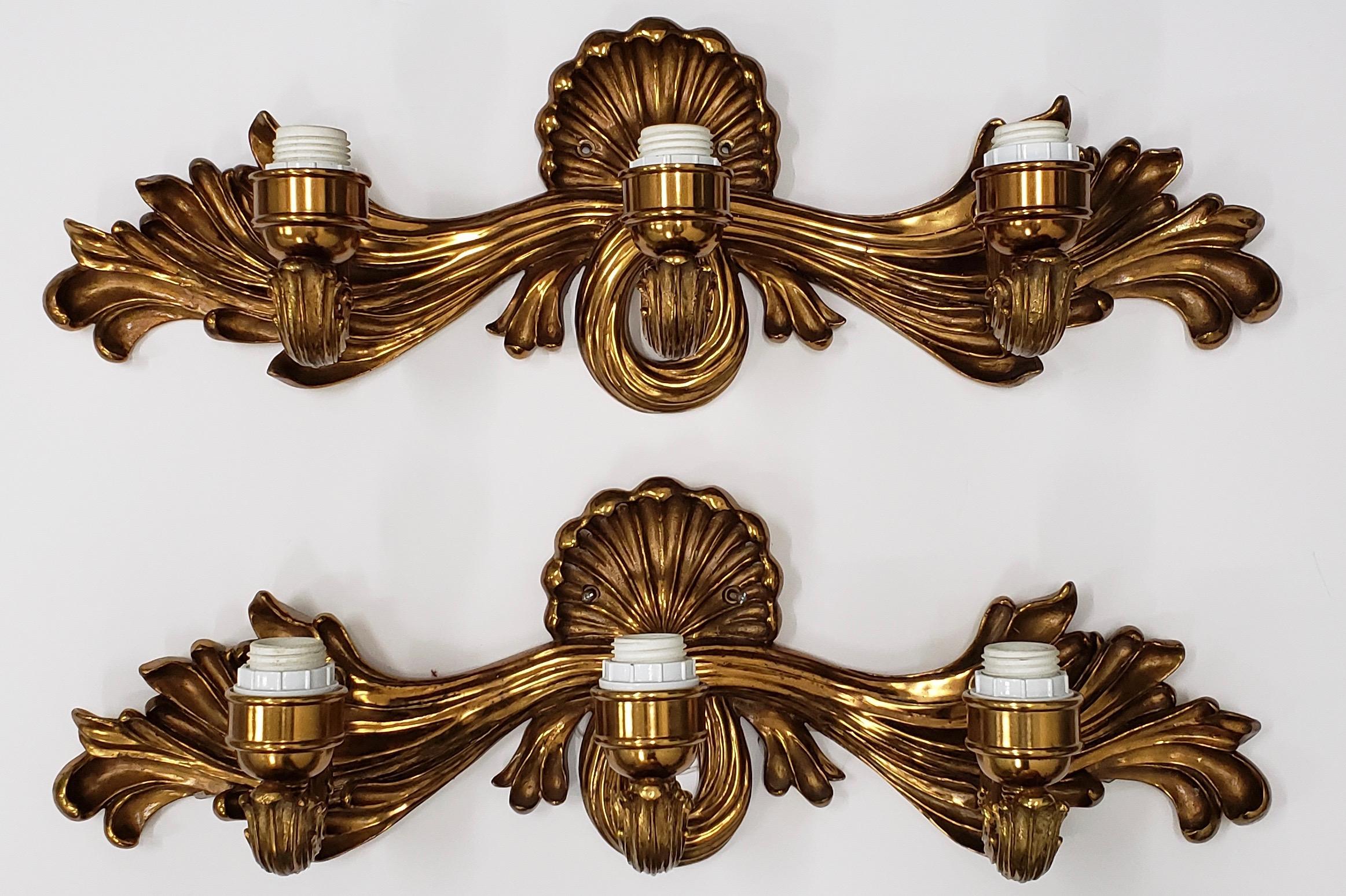 Pair of Contemporary Cast Bronze and Gilded Wall Sconces For Sale 2