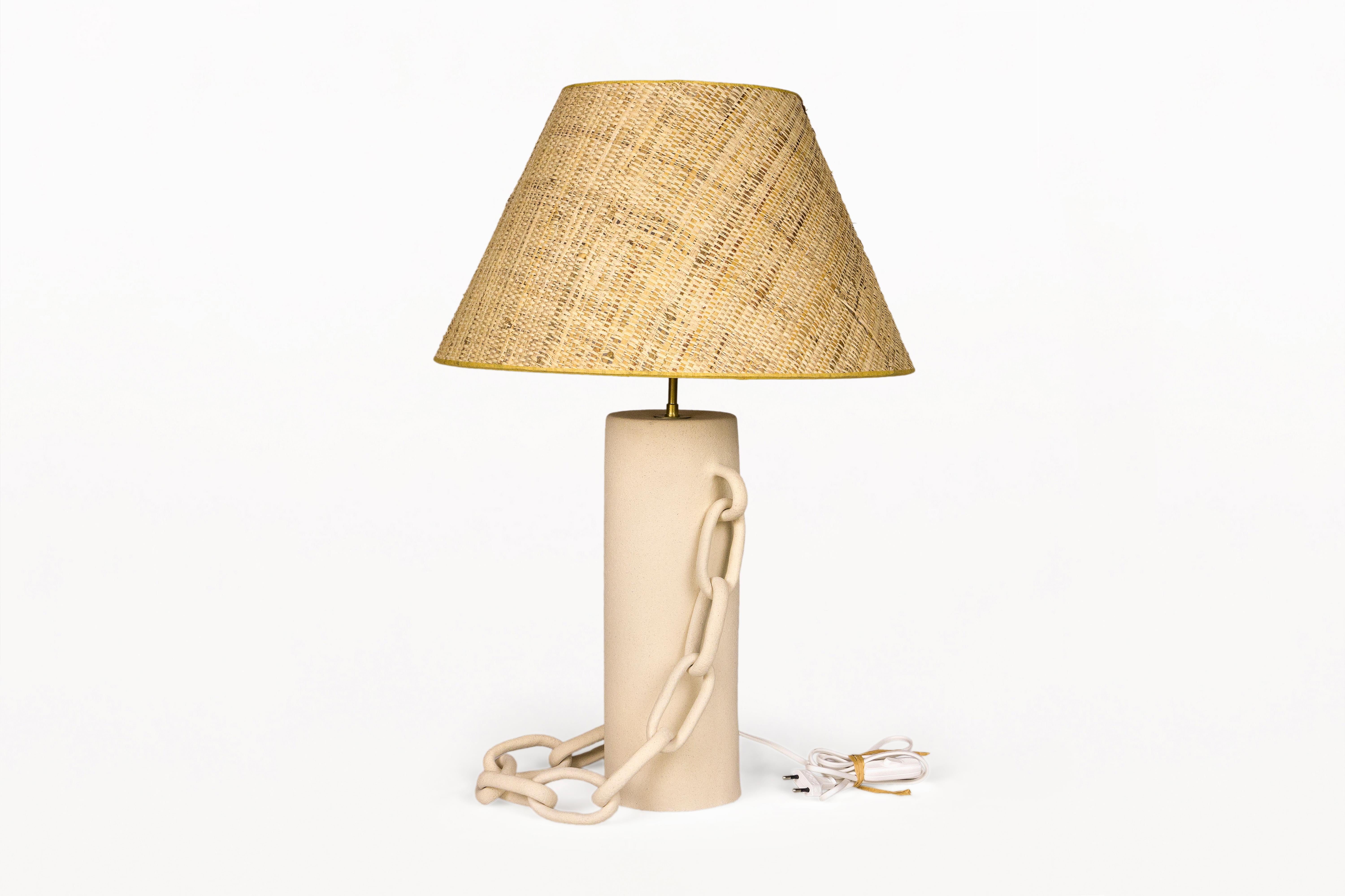 Moderne Paire de lampes de table contemporaines à chaîne en céramique, vers 2024, France. en vente