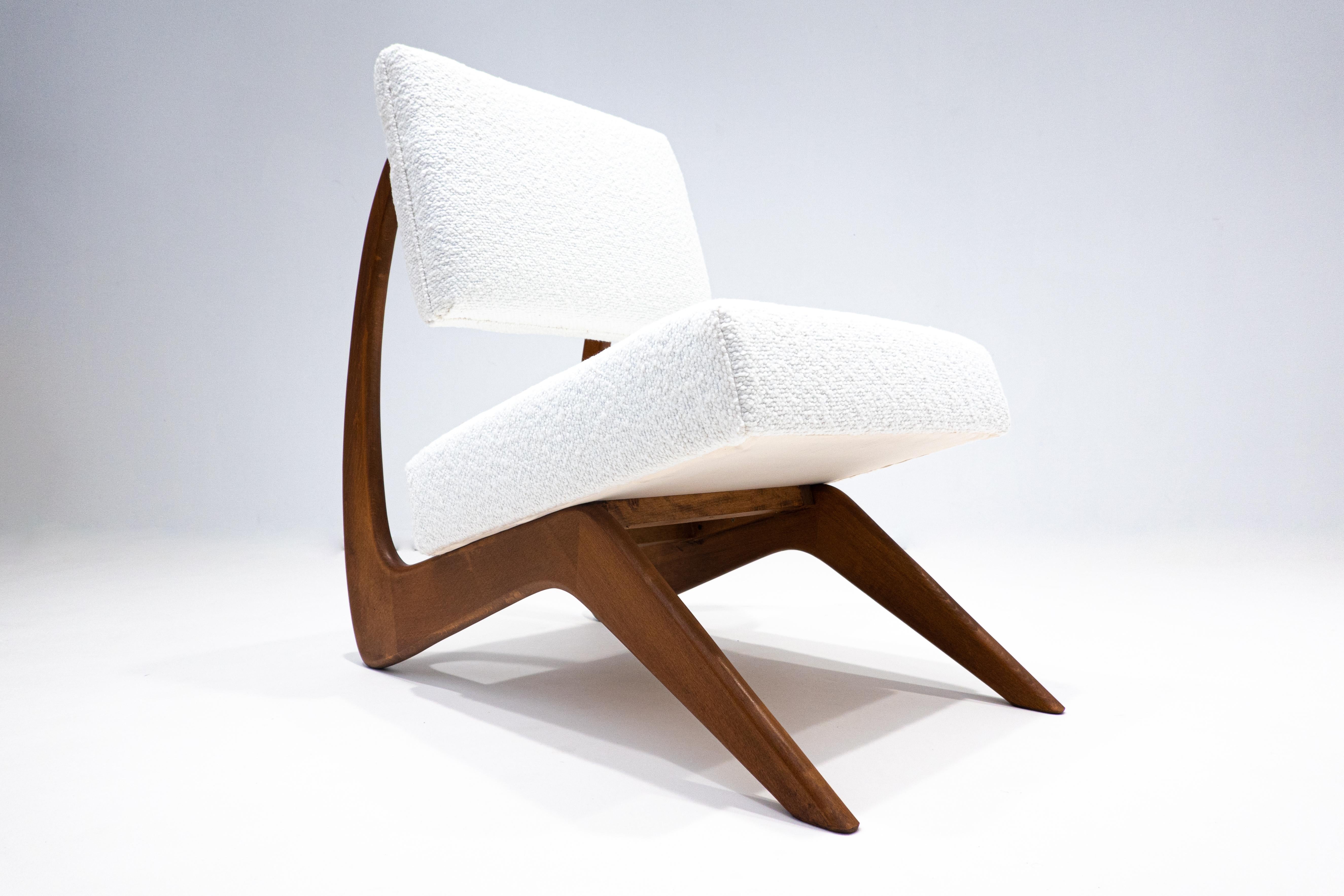 Pair of Contemporary Chairs, White Bouclette and Wood, Italy For Sale 5