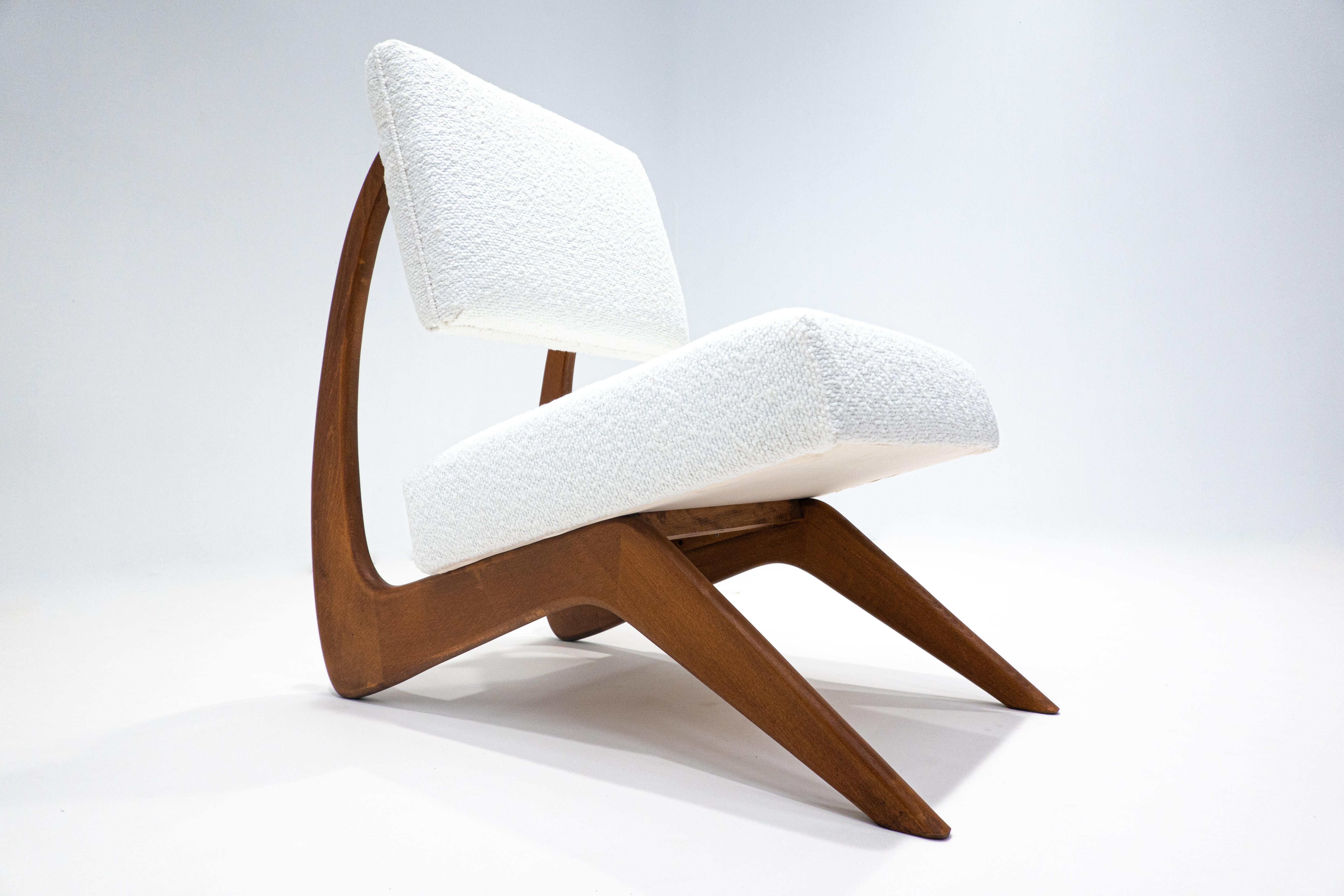 Pair of Contemporary Chairs, White Bouclette and Wood, Italy For Sale 1