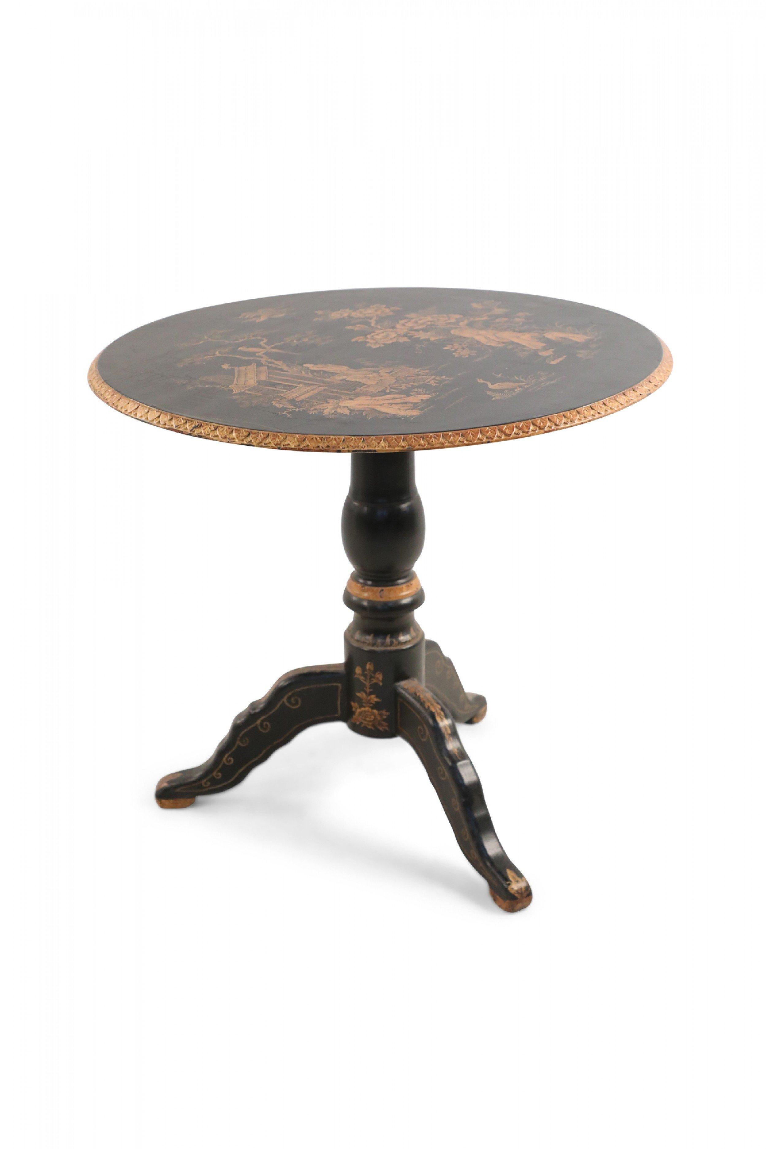 Paire de tables centrales contemporaines chinoises peintes à la main en noir et or en vente 4
