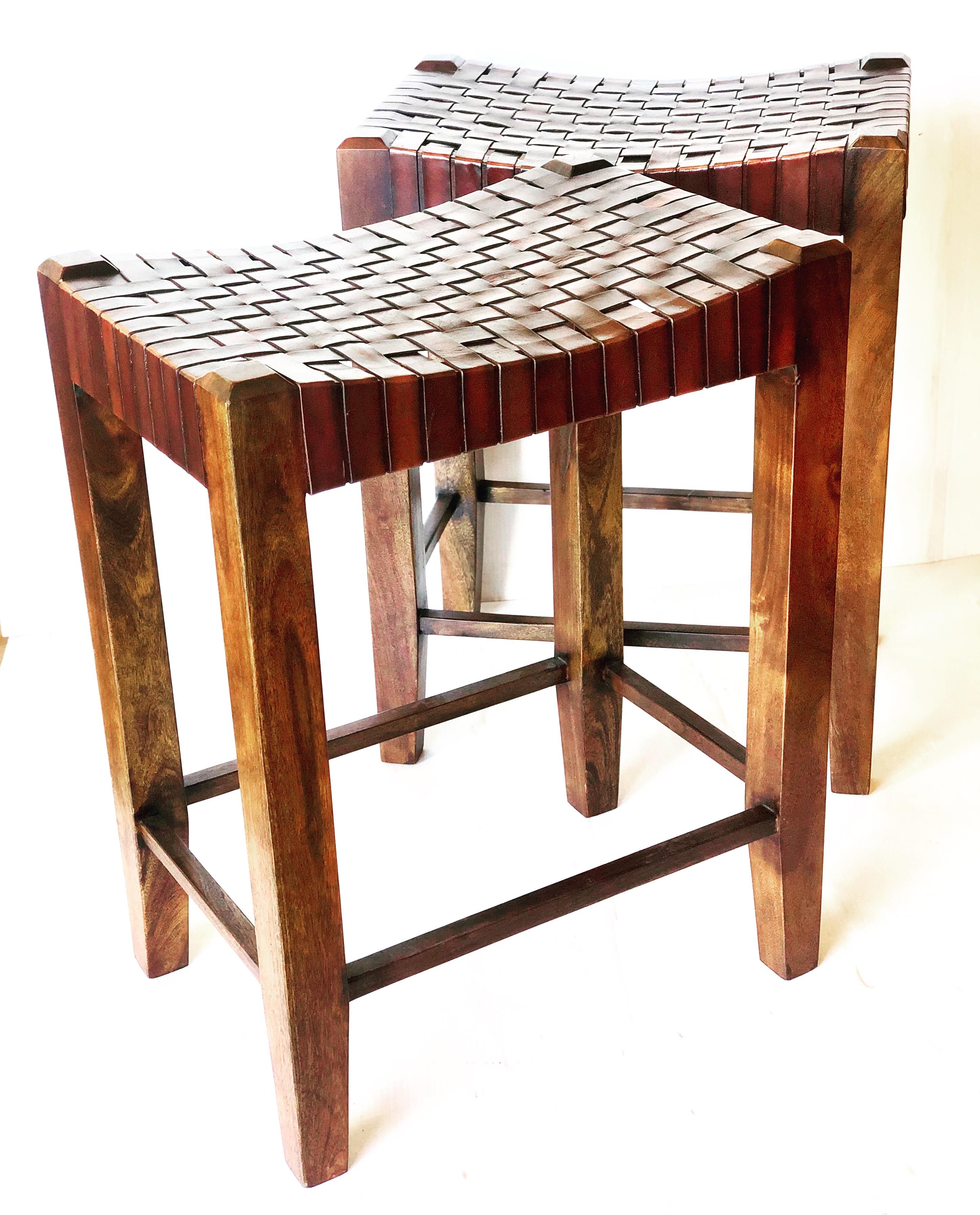 Pair of Contemporary Counter Stools in Leather Straps and Walnut Solid Frame In Excellent Condition In San Diego, CA