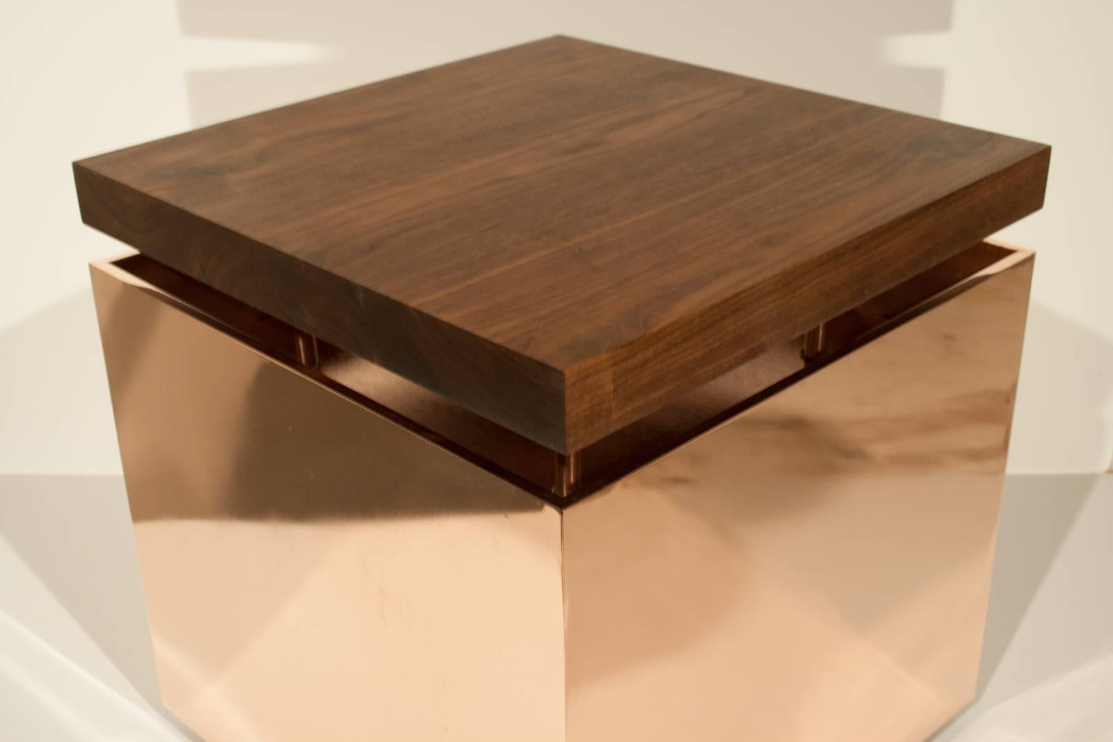 Pair of Contemporary Cube End Tables in Copper and Walnut by Brant Ritter In Excellent Condition For Sale In Los Angeles, CA