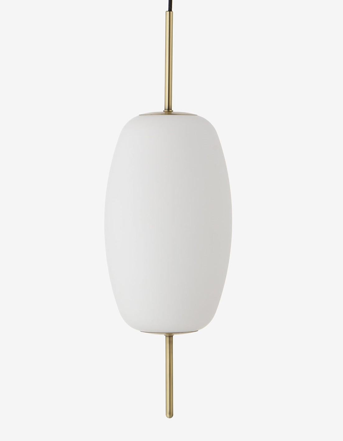 Ein Paar Contemporary Danish Design Satiniertes Glas Messing Lights Pendelleuchten, Dänemark im Zustand „Hervorragend“ im Angebot in Frankfurt am Main, DE