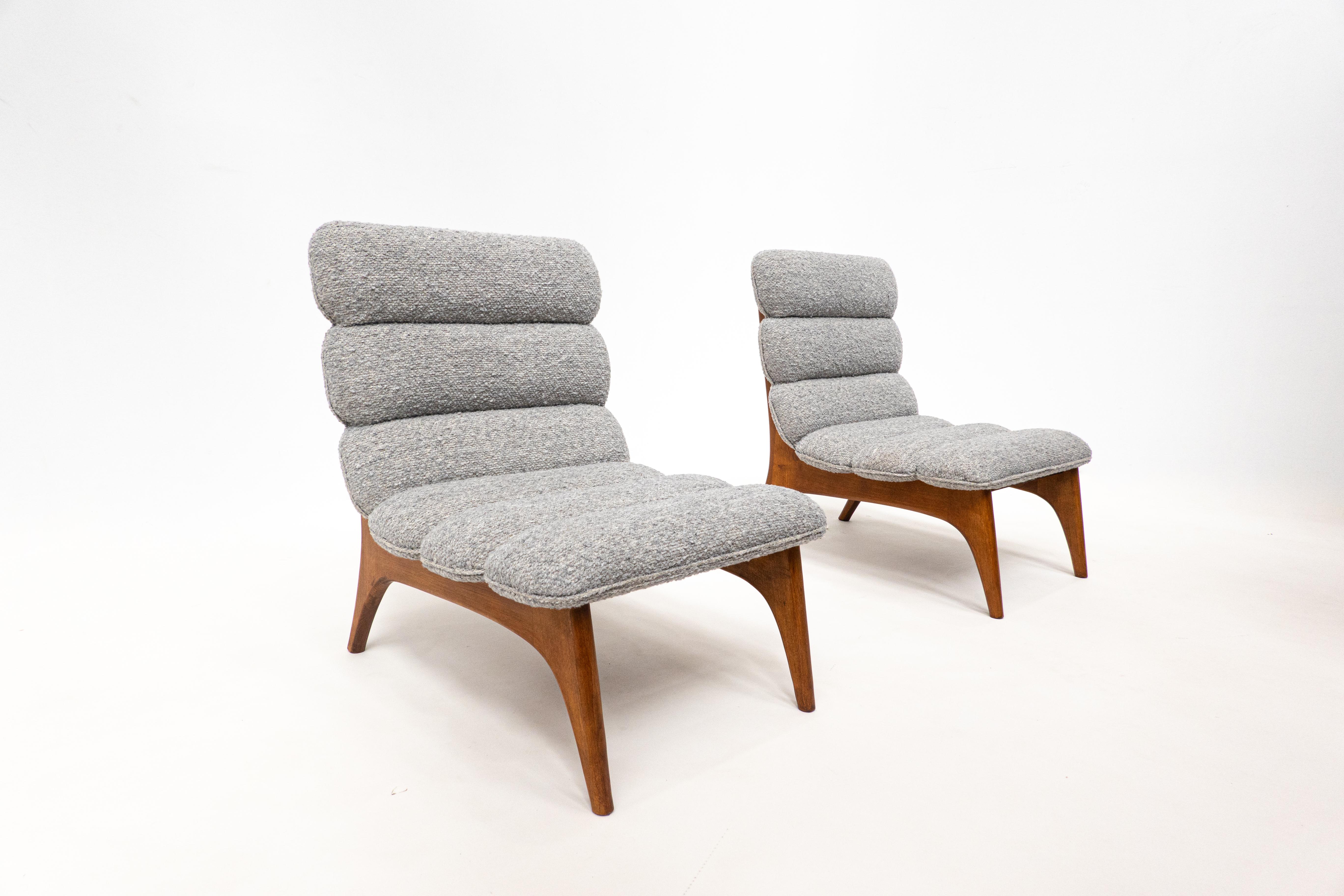 Pair of Contemporary Easy Chairs, Wood and Fabric, Italy For Sale 6