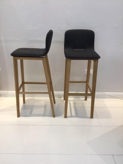 Coppia di sgabelli da bar contemporanei in tessuto e Wood Oak
