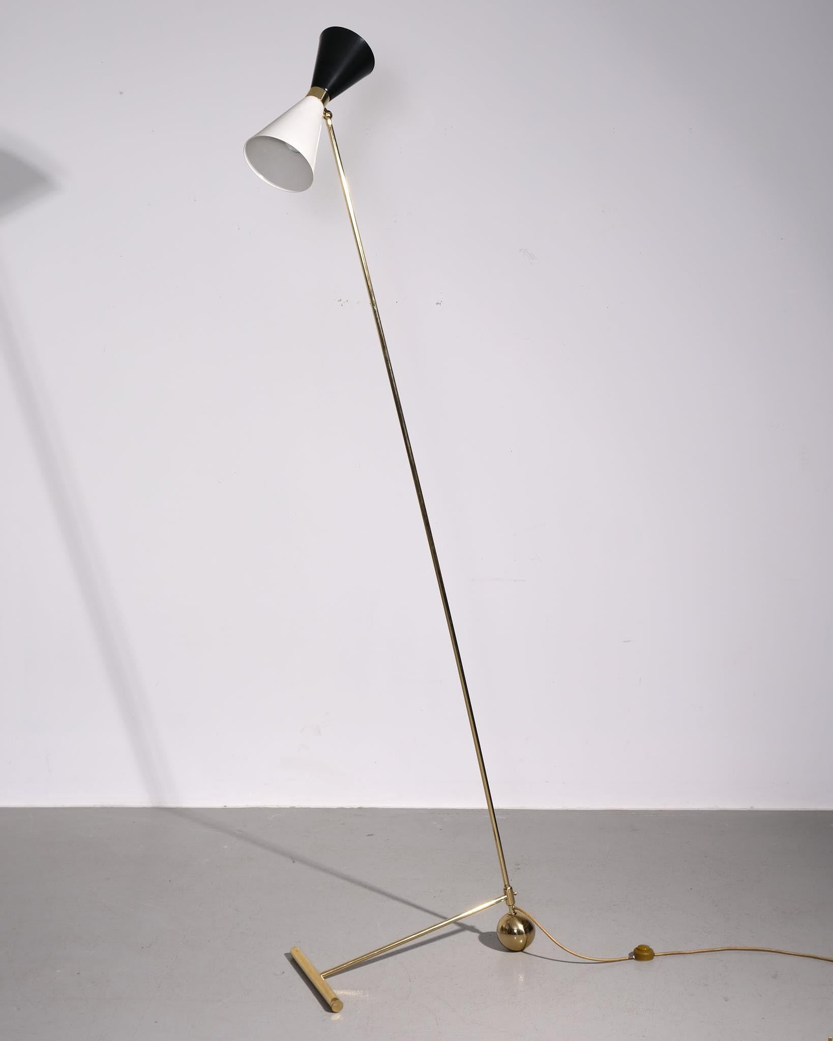 Italian Pair of Contemporary Floor Lamps in the Style of Stilnovo For Sale