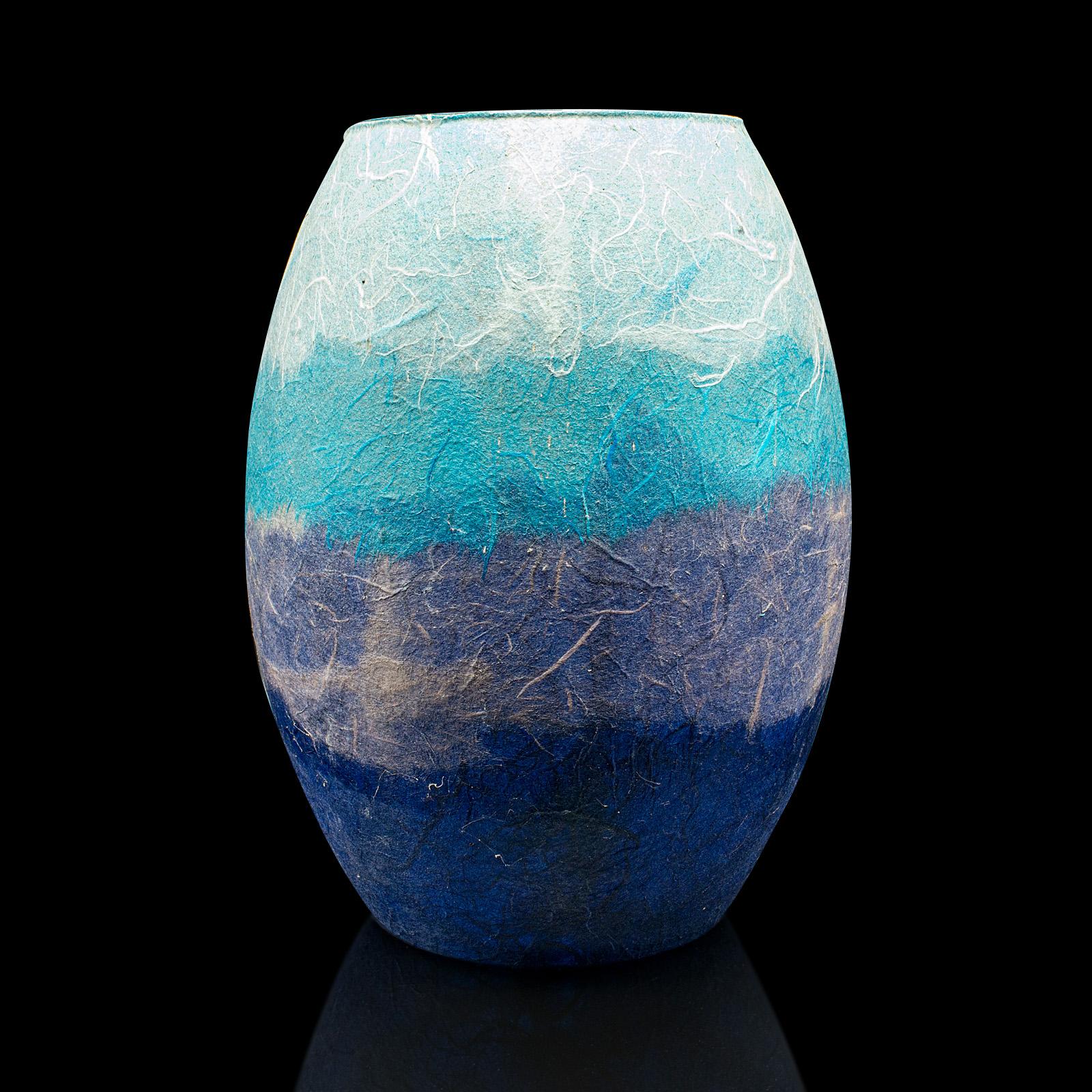 Pair Of Contemporary Flower Vases, English, Art Glass, Straw Silk, Baluster Urn In Good Condition For Sale In Hele, Devon, GB