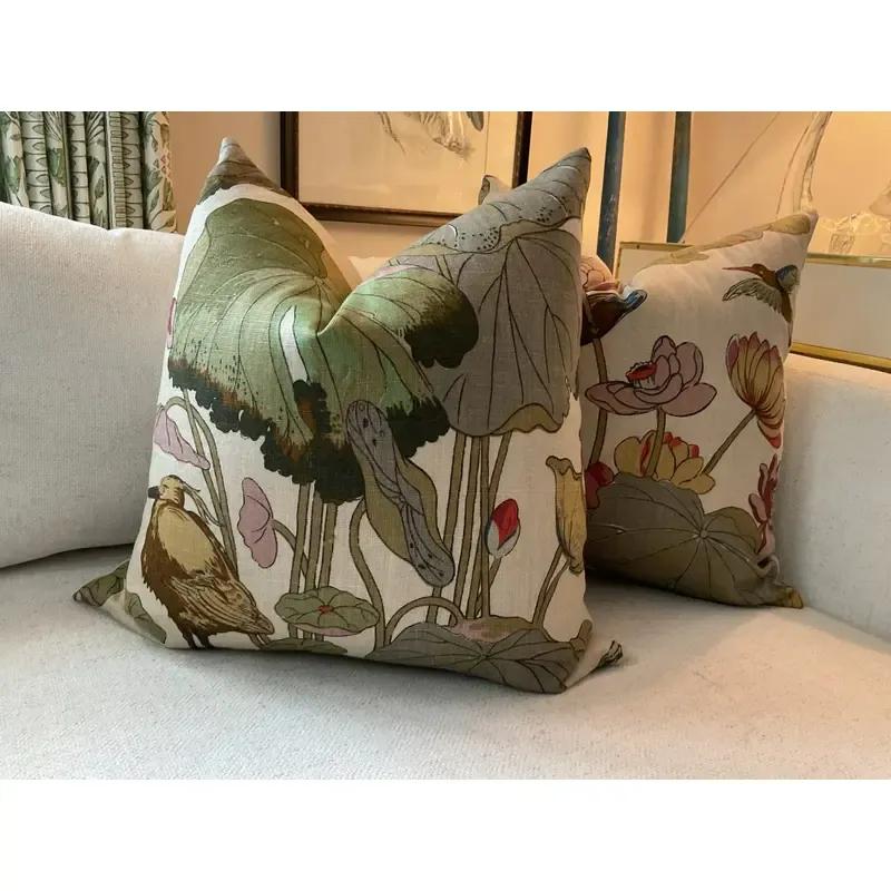 Coppia di cuscini contemporanei 