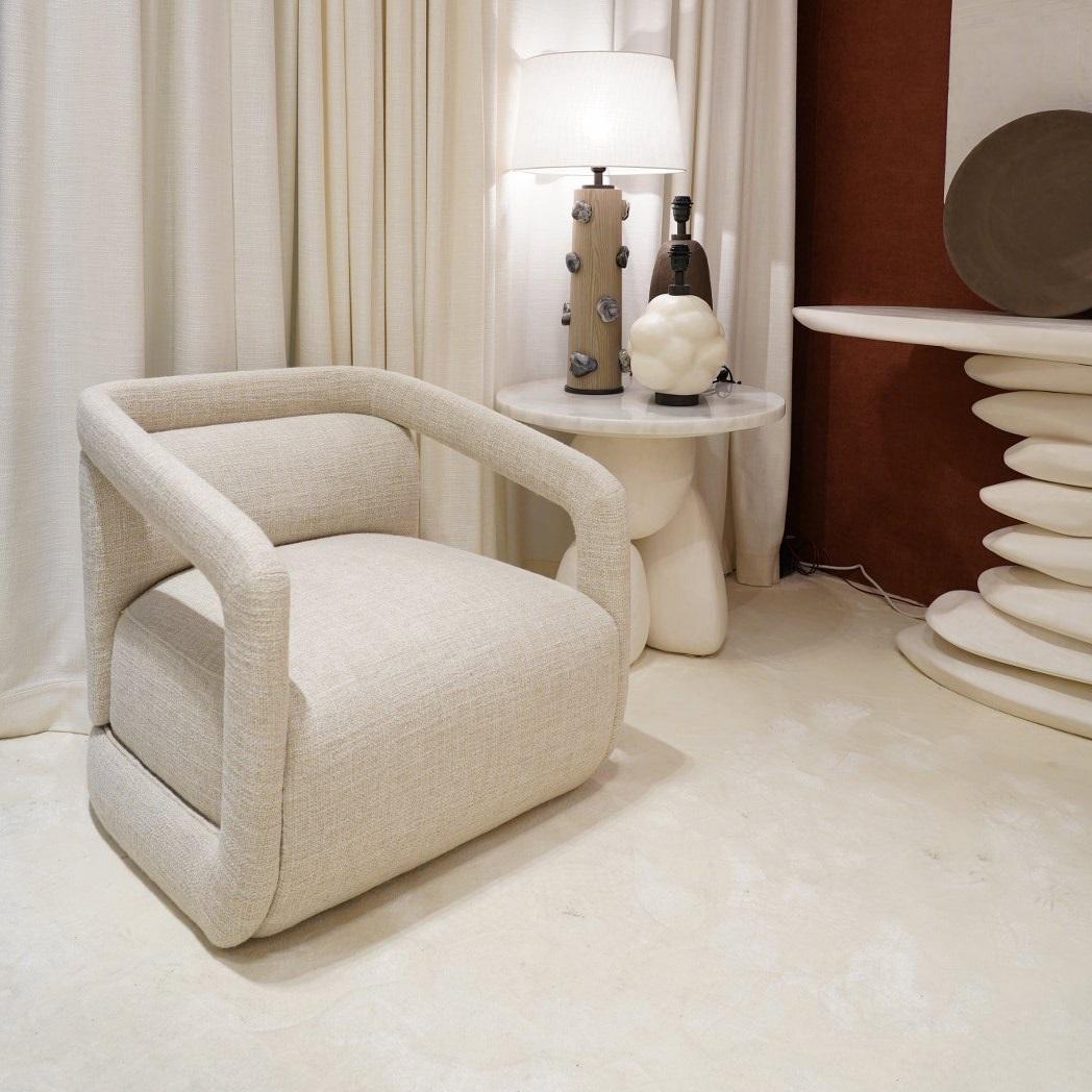 Pair of Contemporary Handcrafted Armchairs with Bold Art Deco Character In New Condition For Sale In NEW YORK, NY