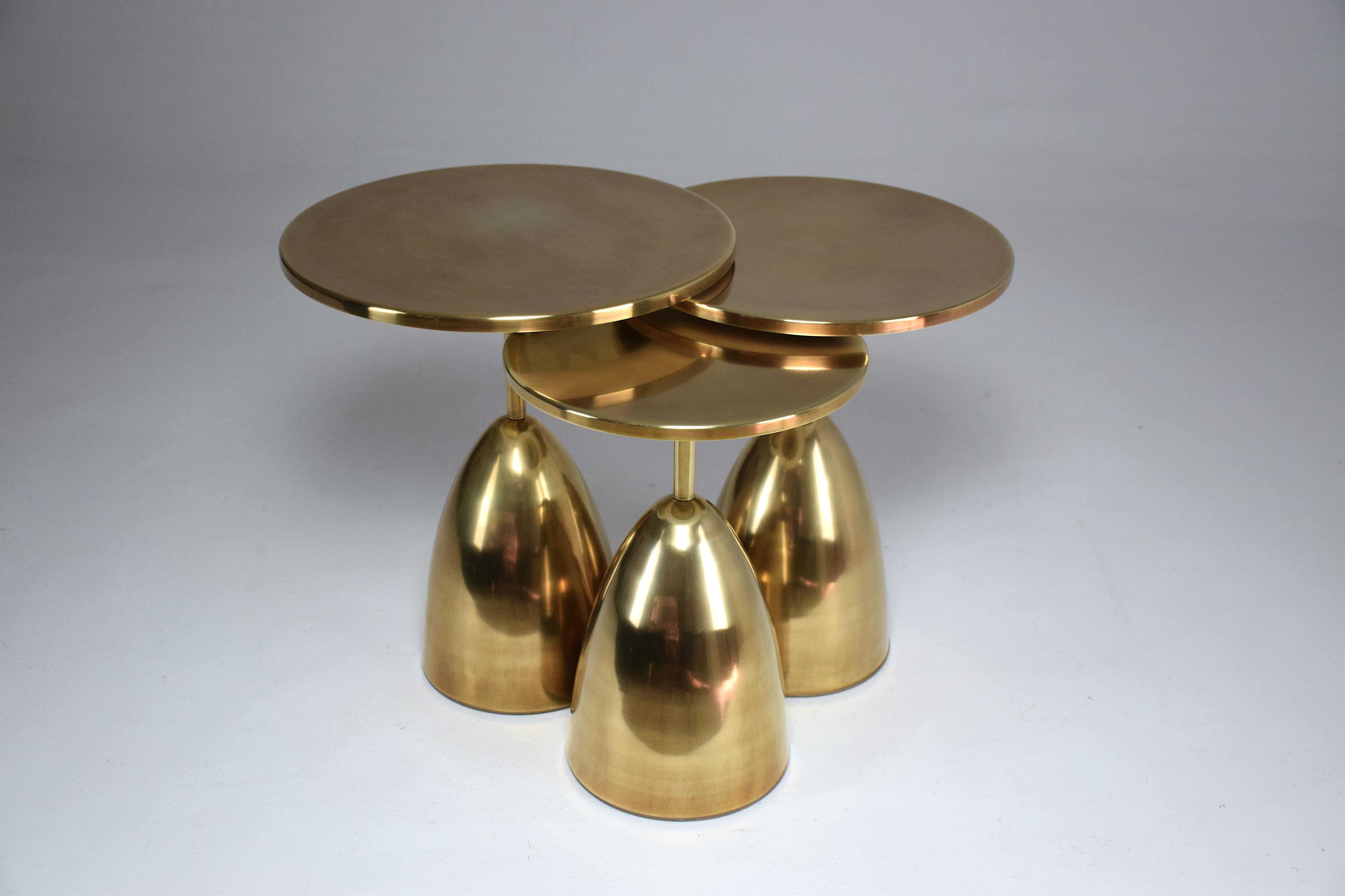 Pair of Or-Ora handcrafted brass side tables by Jonathan Amar Studio For Sale 5