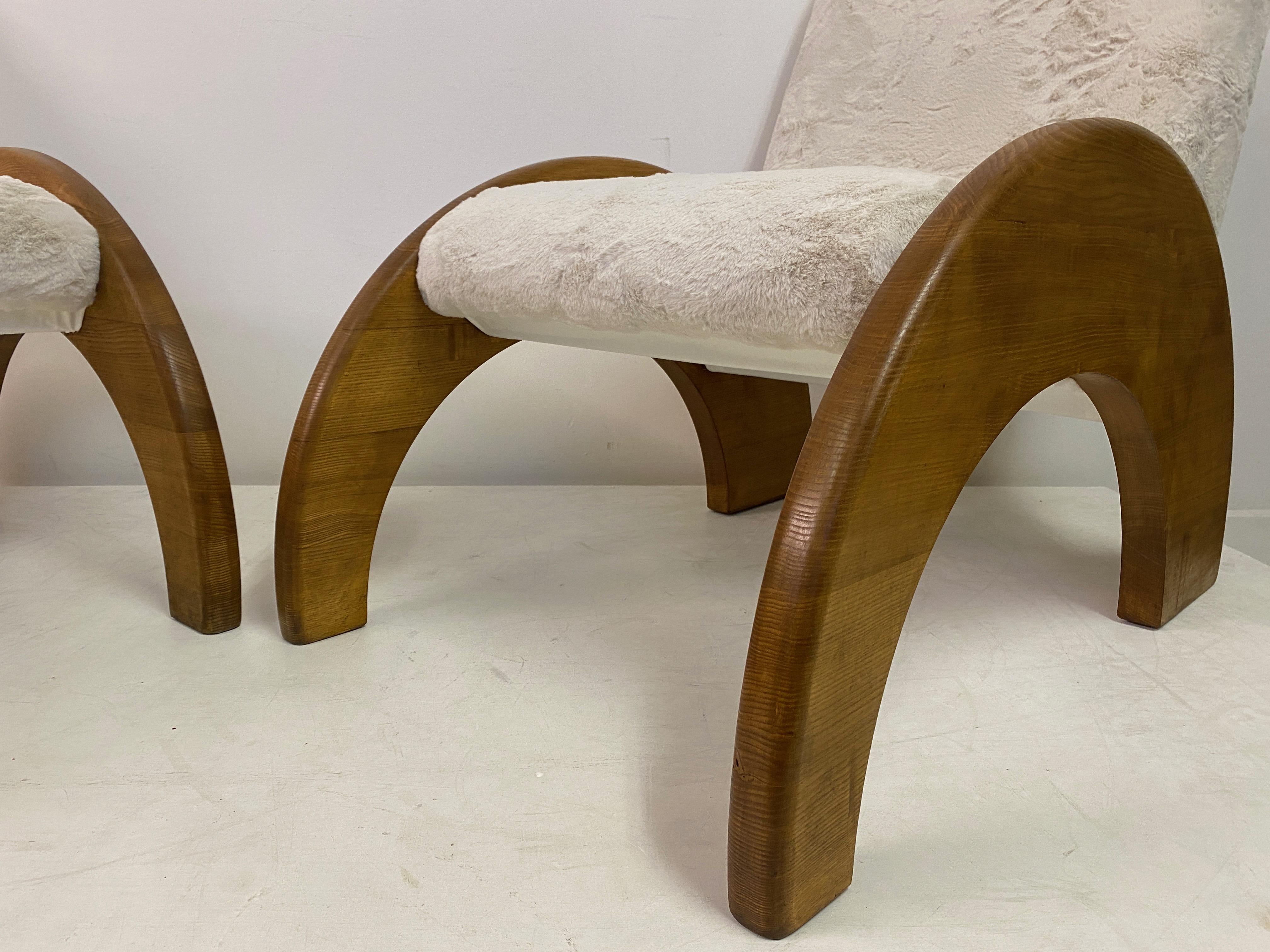 Mid-Century Modern Pair of Contemporary Italian Armchairs For Sale