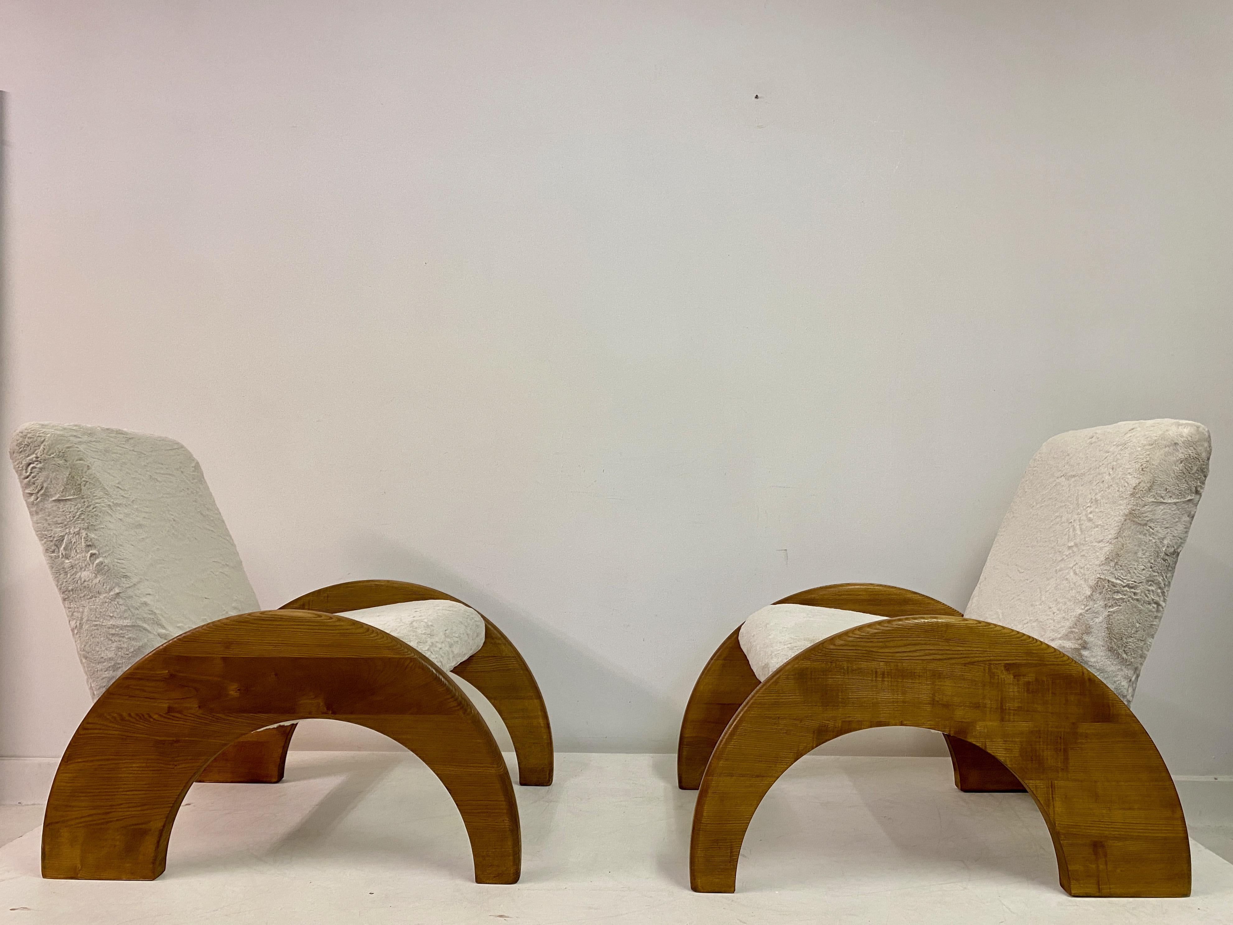 Fabric Pair of Contemporary Italian Armchairs For Sale