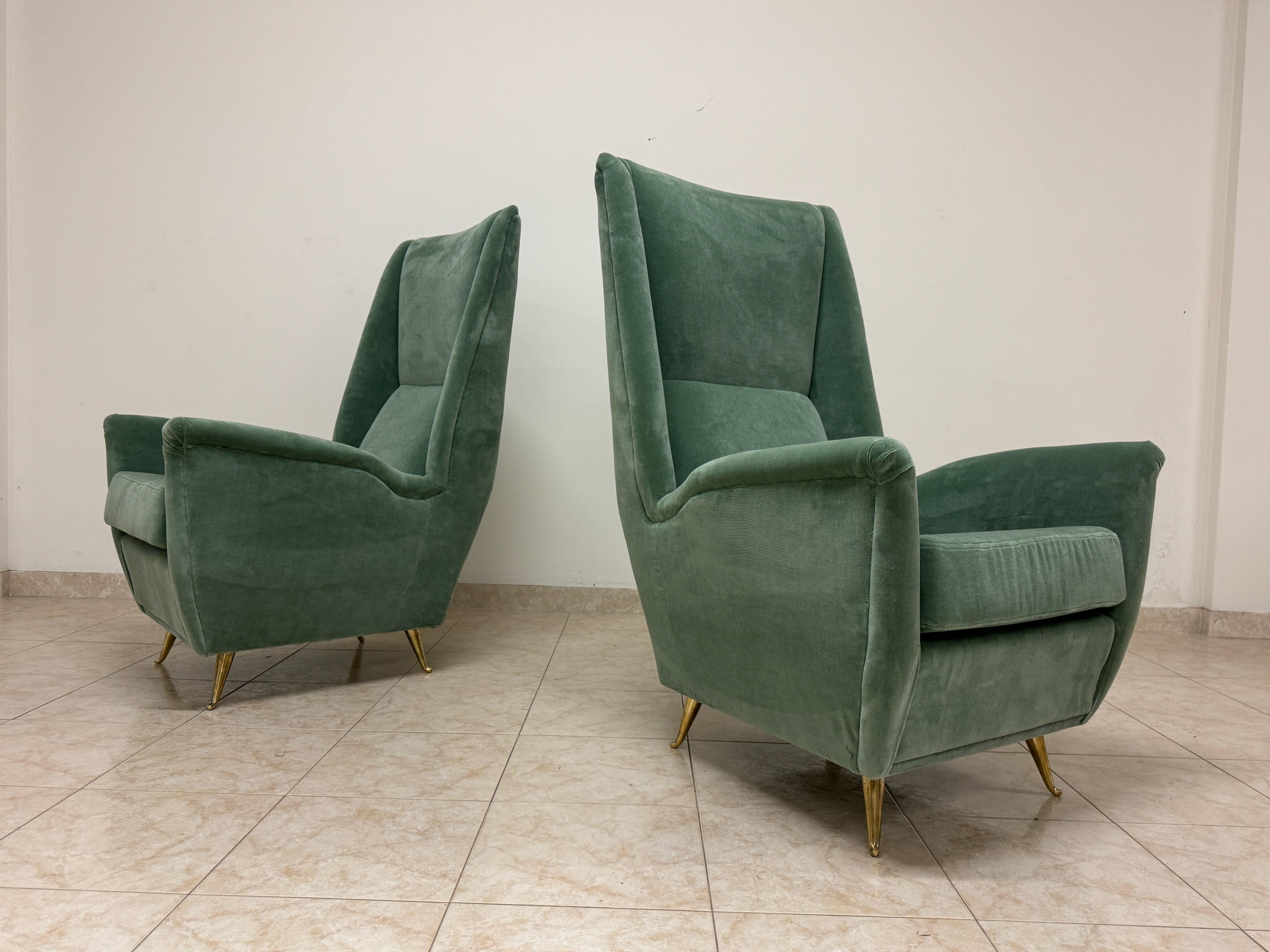 Ein Paar Contemporary Italian High-Backed Armchairs im Angebot 5