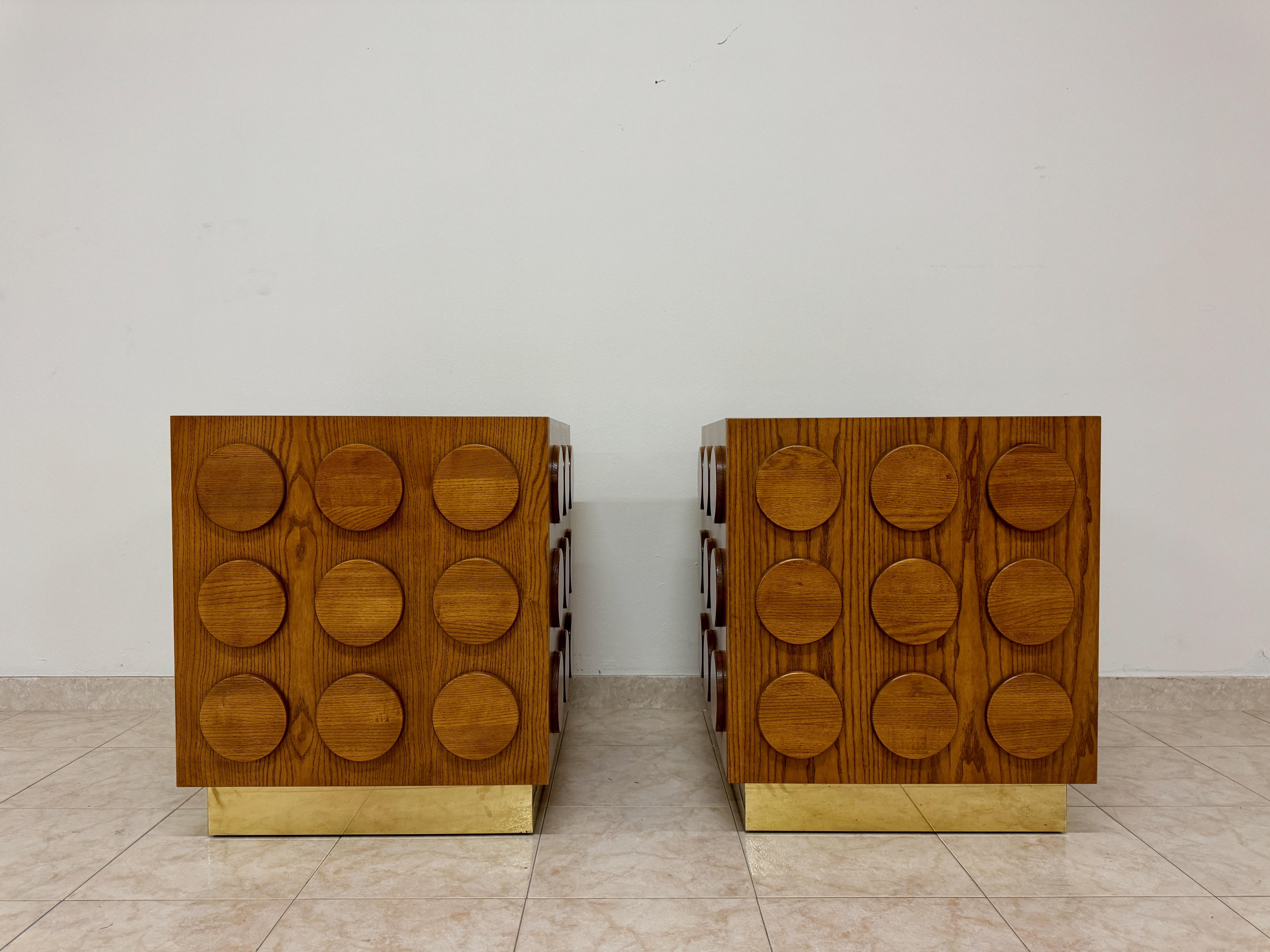 Nightstand or small cupboard

Circle decoration

Brass base

Made in Italy

Contemporary

If not in stock then will be made to order

Can be purchased individually

These contemporary nightstands are a striking example of modern craftsmanship and